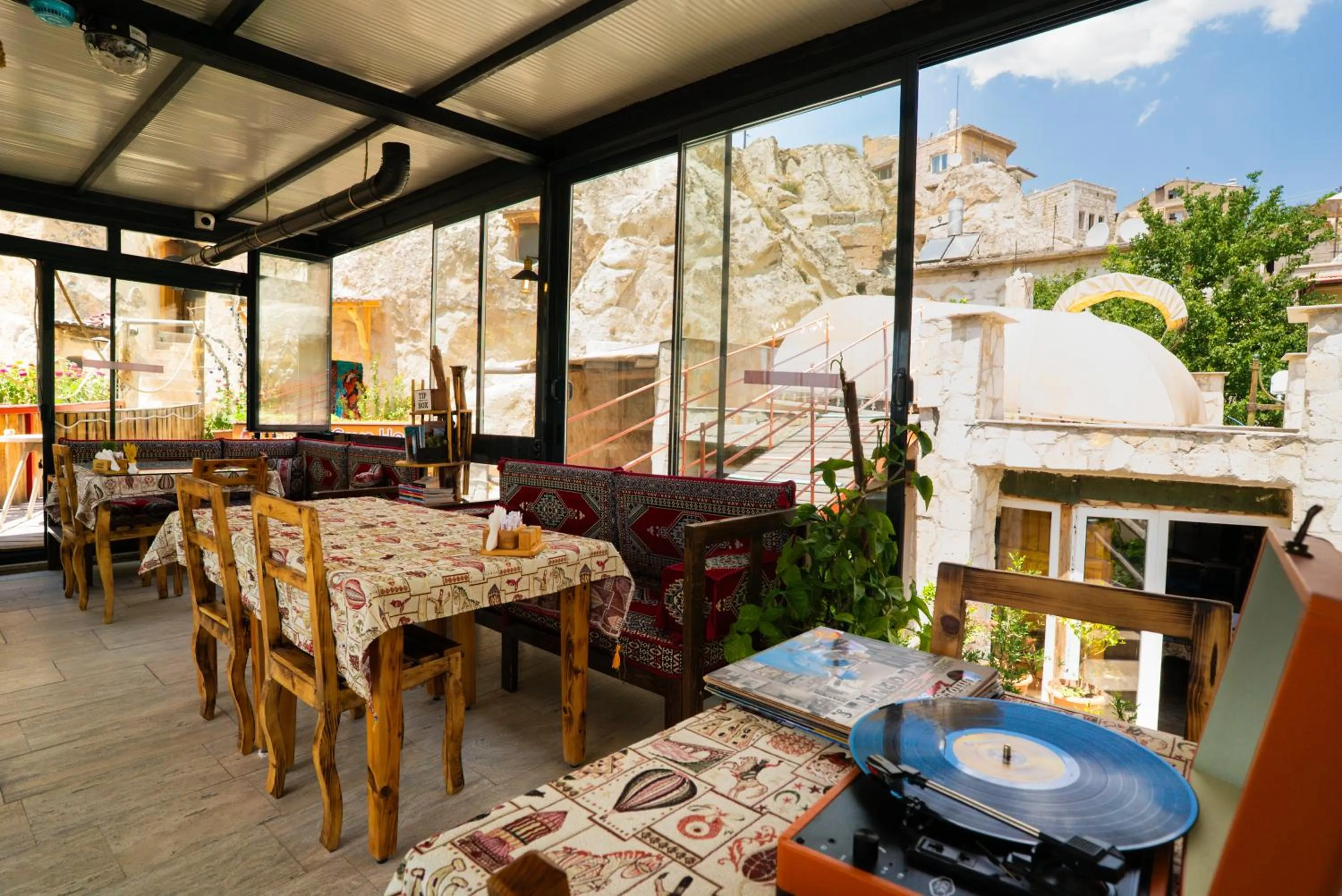 Restaurant/places to eat in Cappadocia Ennar Cave Swimming Pool Hot & SPA