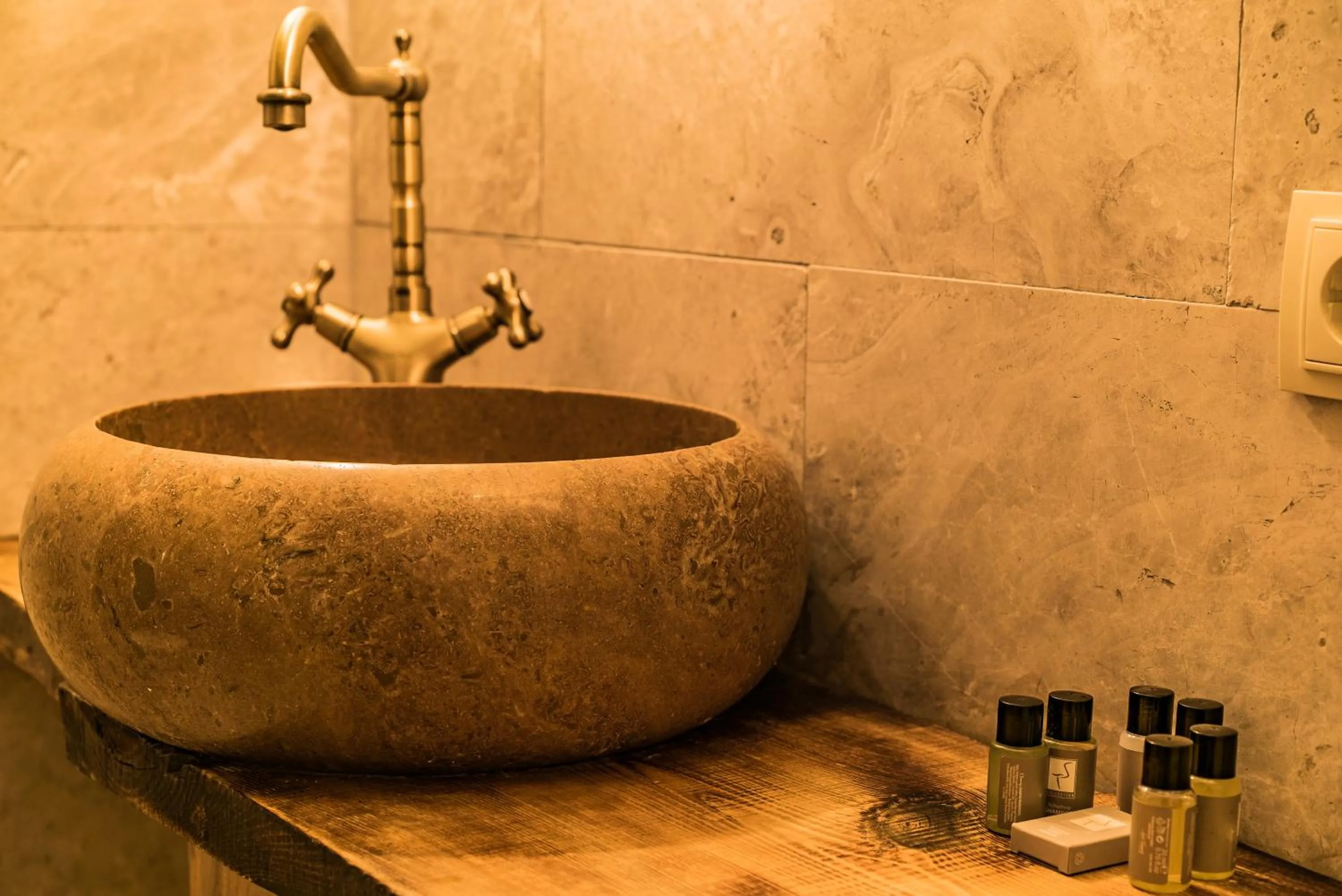 Bathroom in Cappadocia Ennar Cave Swimming Pool Hot & SPA