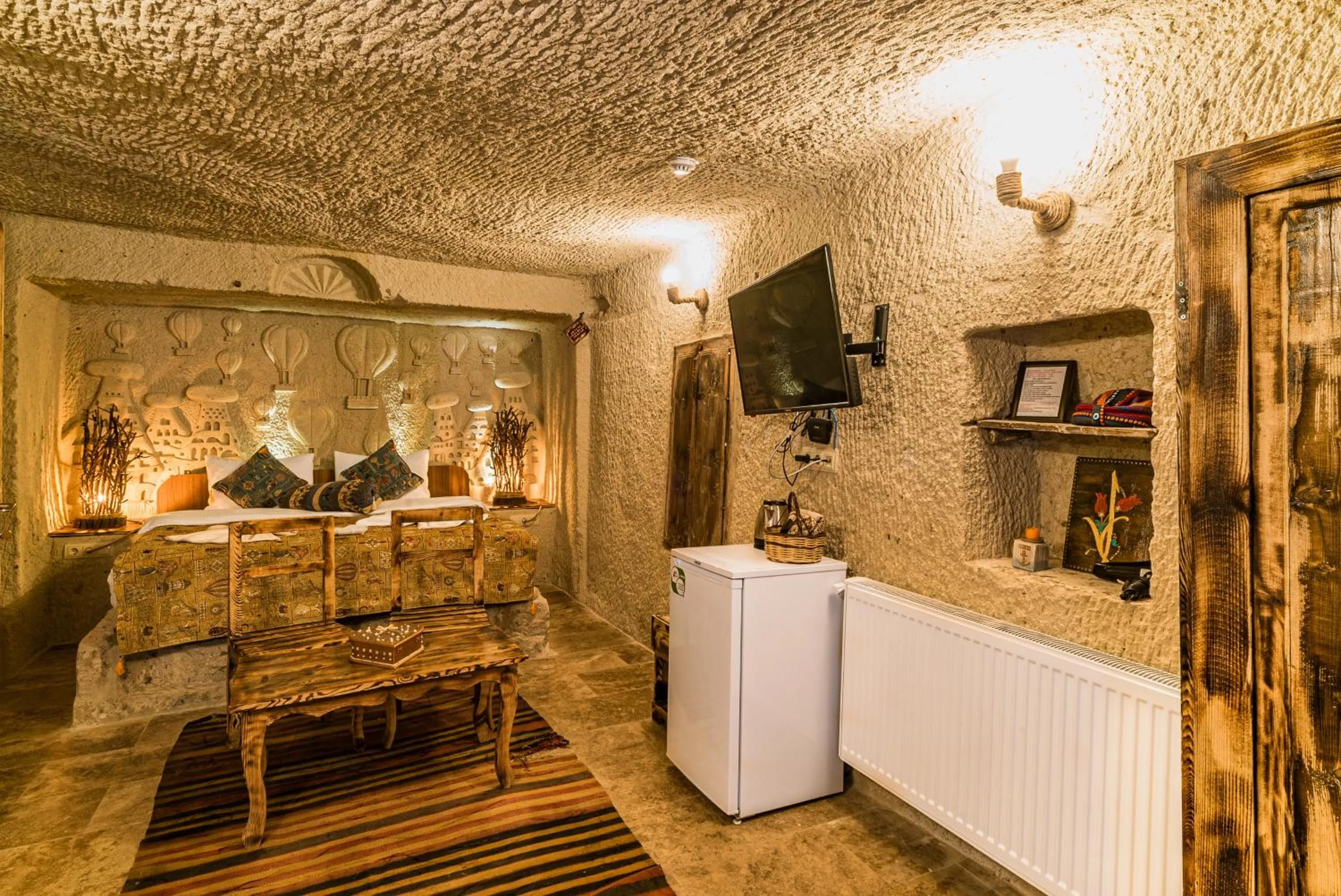 Massage in Cappadocia Ennar Cave Swimming Pool Hot & SPA