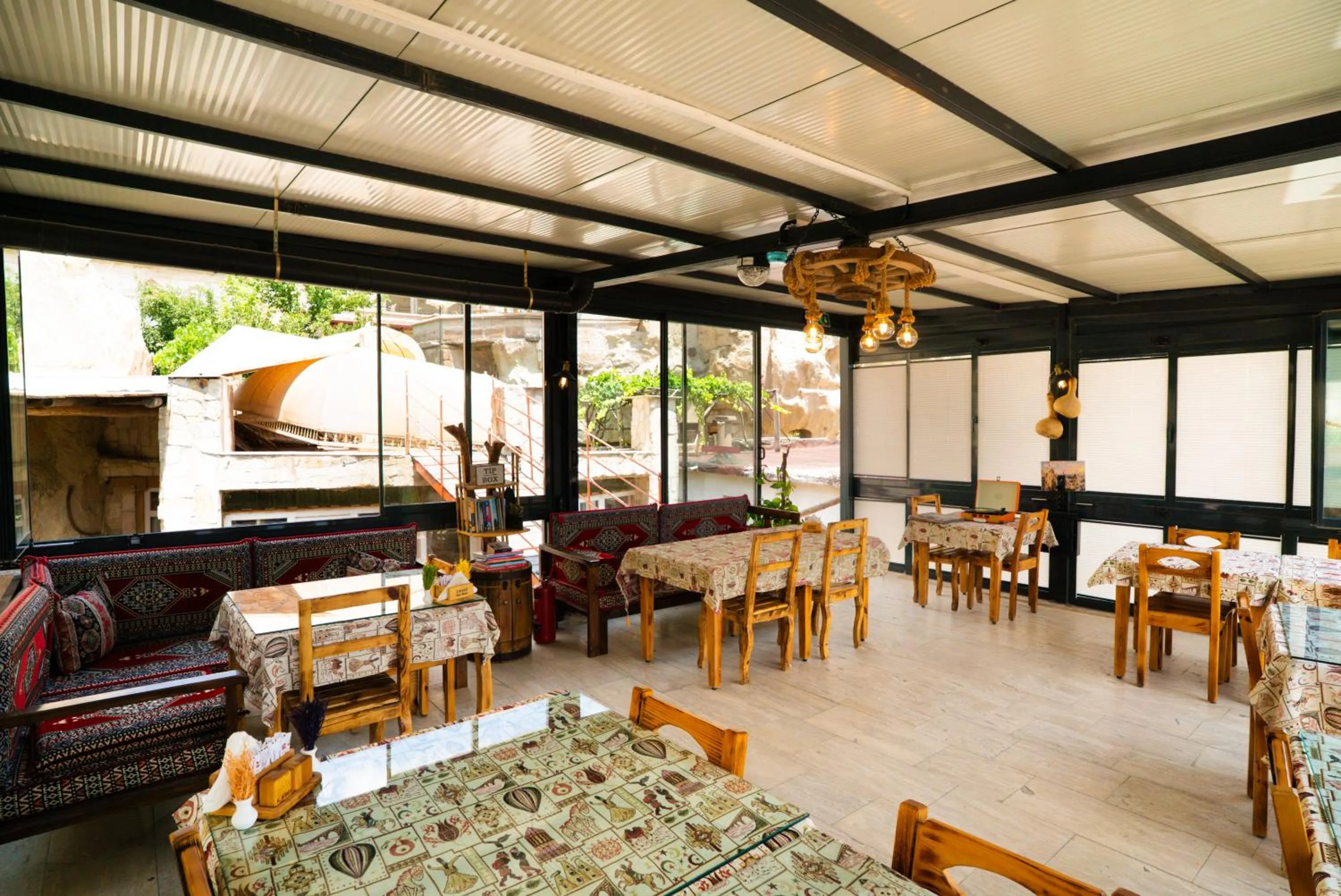 Restaurant/places to eat in Cappadocia Ennar Cave Swimming Pool Hot & SPA