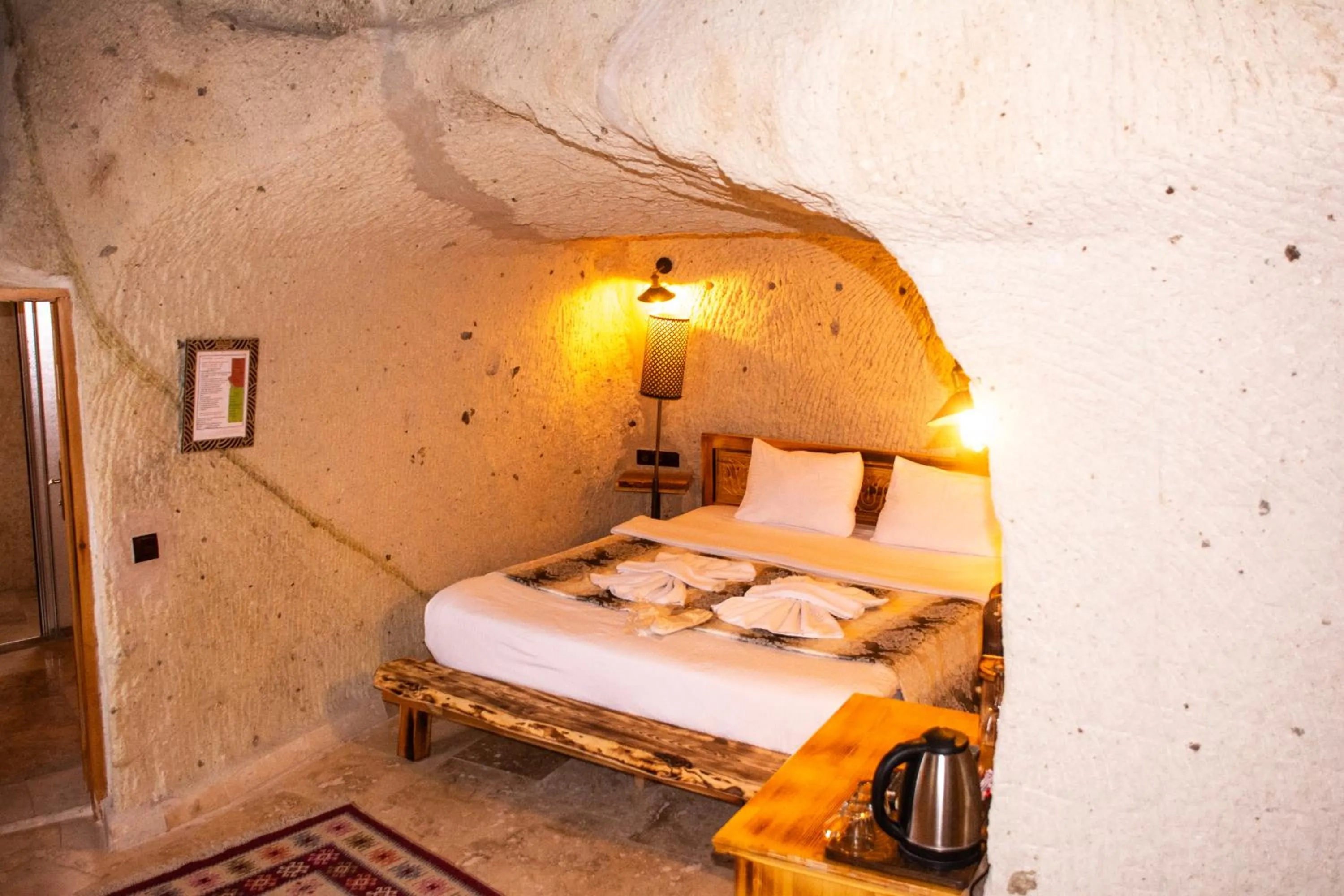 Bed in Cappadocia Ennar Cave Swimming Pool Hot & SPA