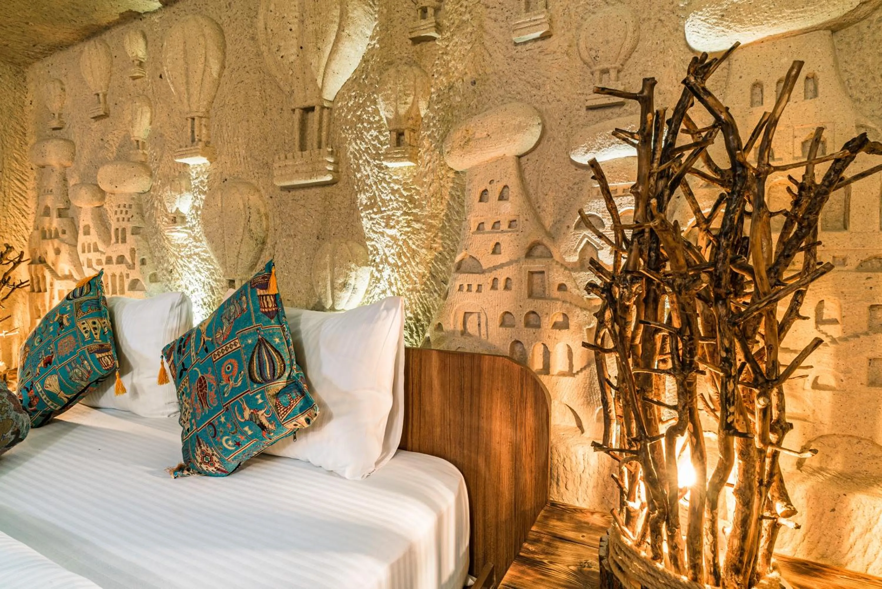 Massage, Bed in Cappadocia Ennar Cave Swimming Pool Hot & SPA