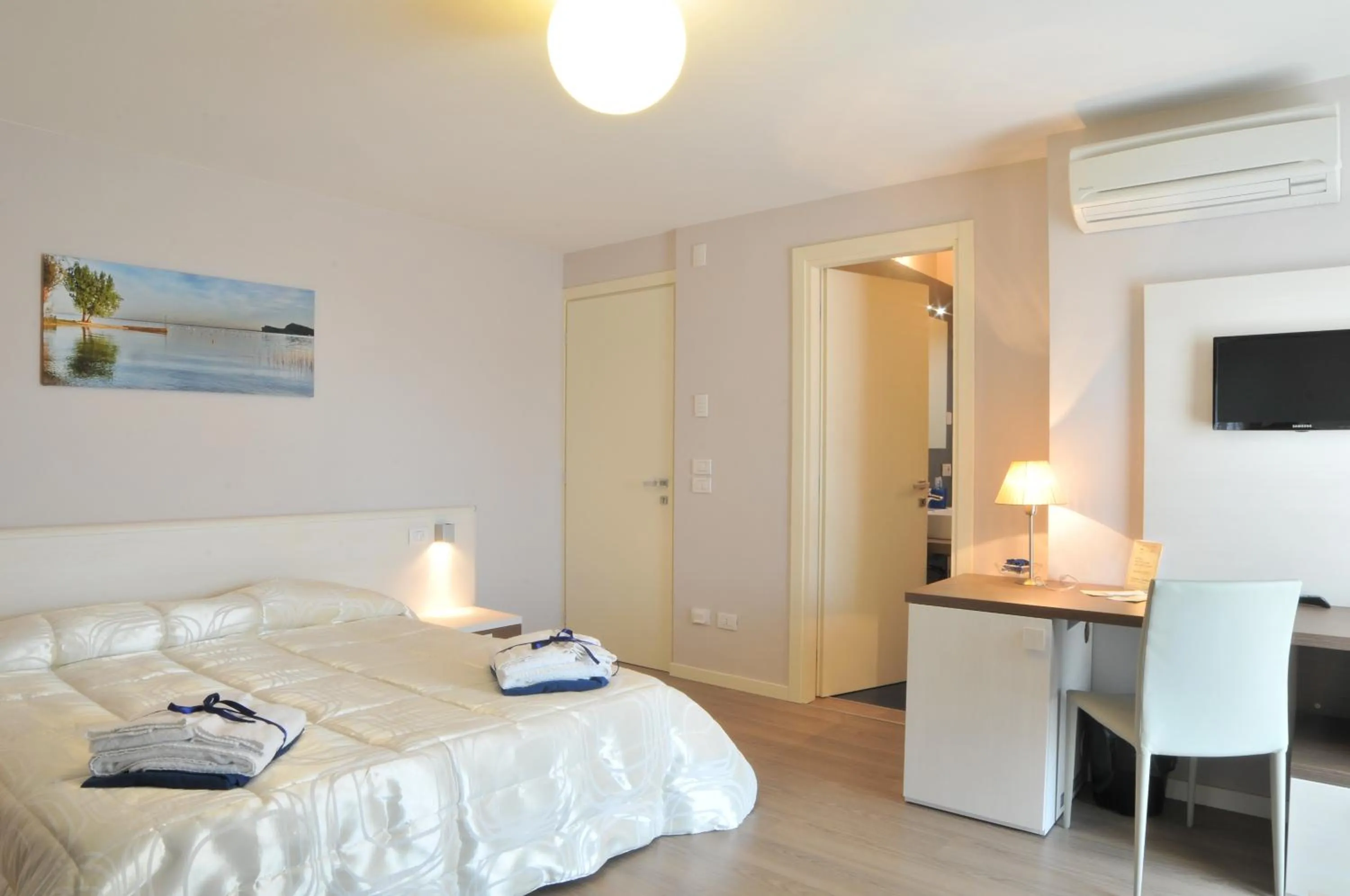 Photo of the whole room, Bed in Bed & Breakfast Vieulif