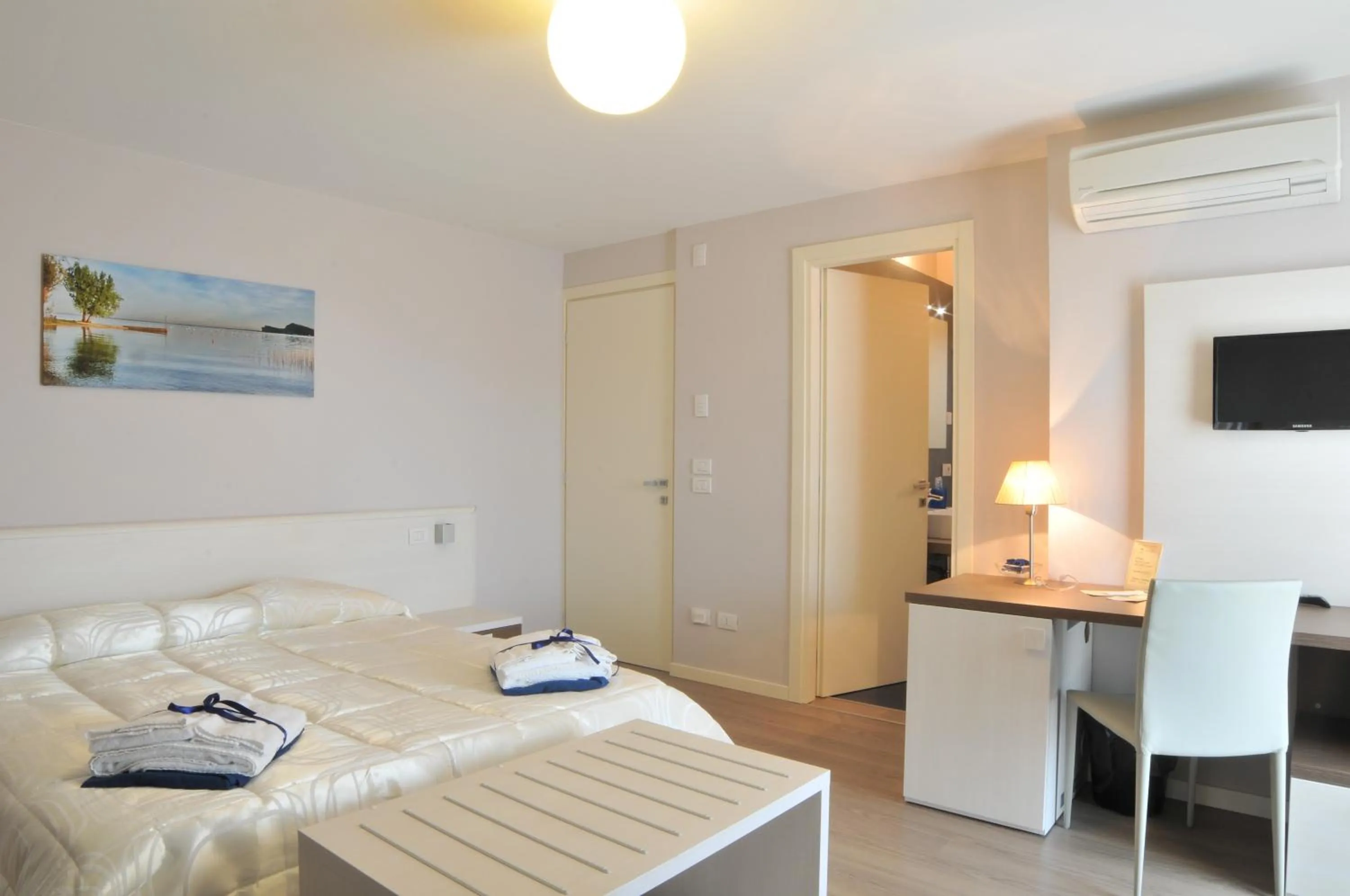 Photo of the whole room, Bed in Bed & Breakfast Vieulif