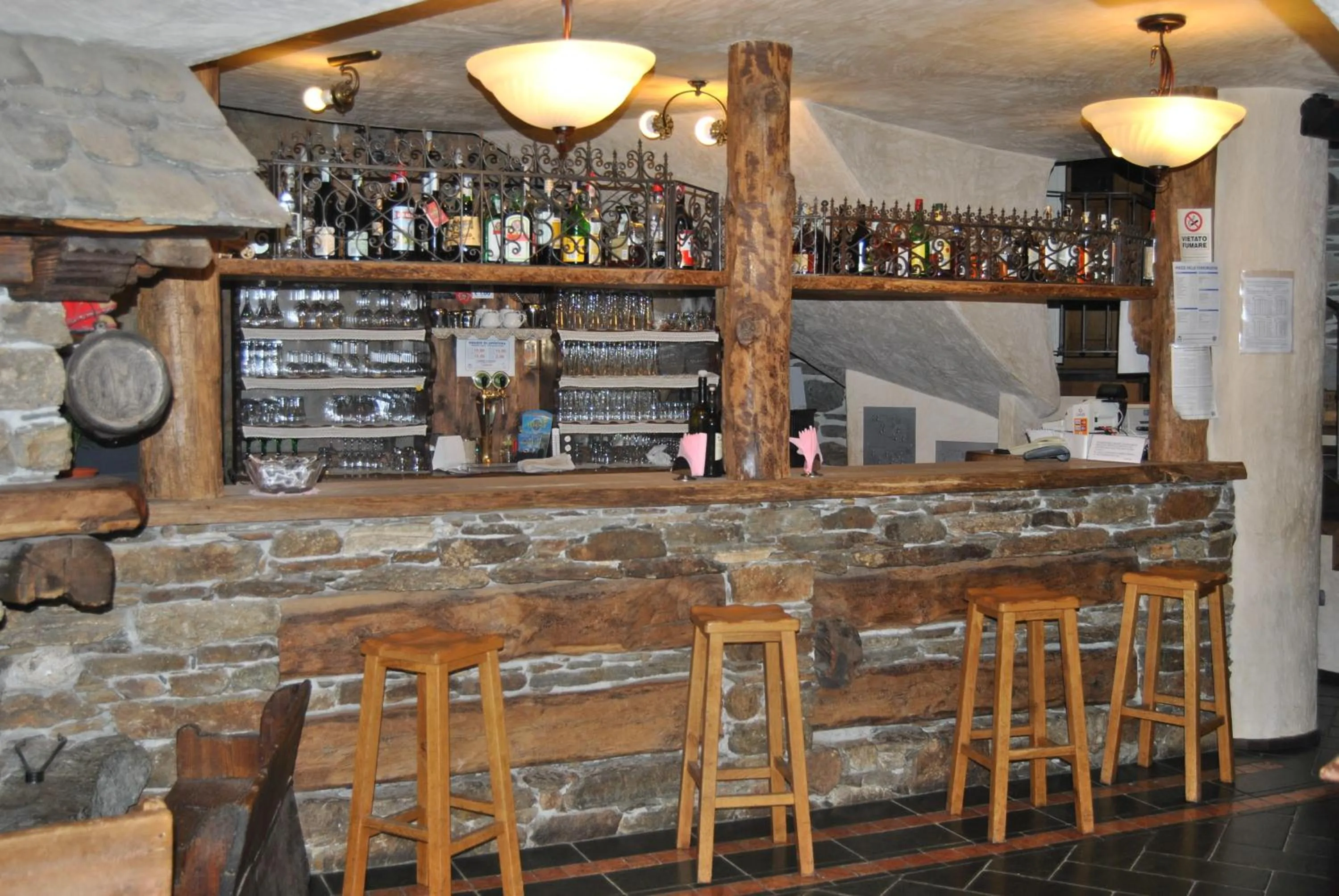 Restaurant/places to eat in Casa Vacanza La Rocca