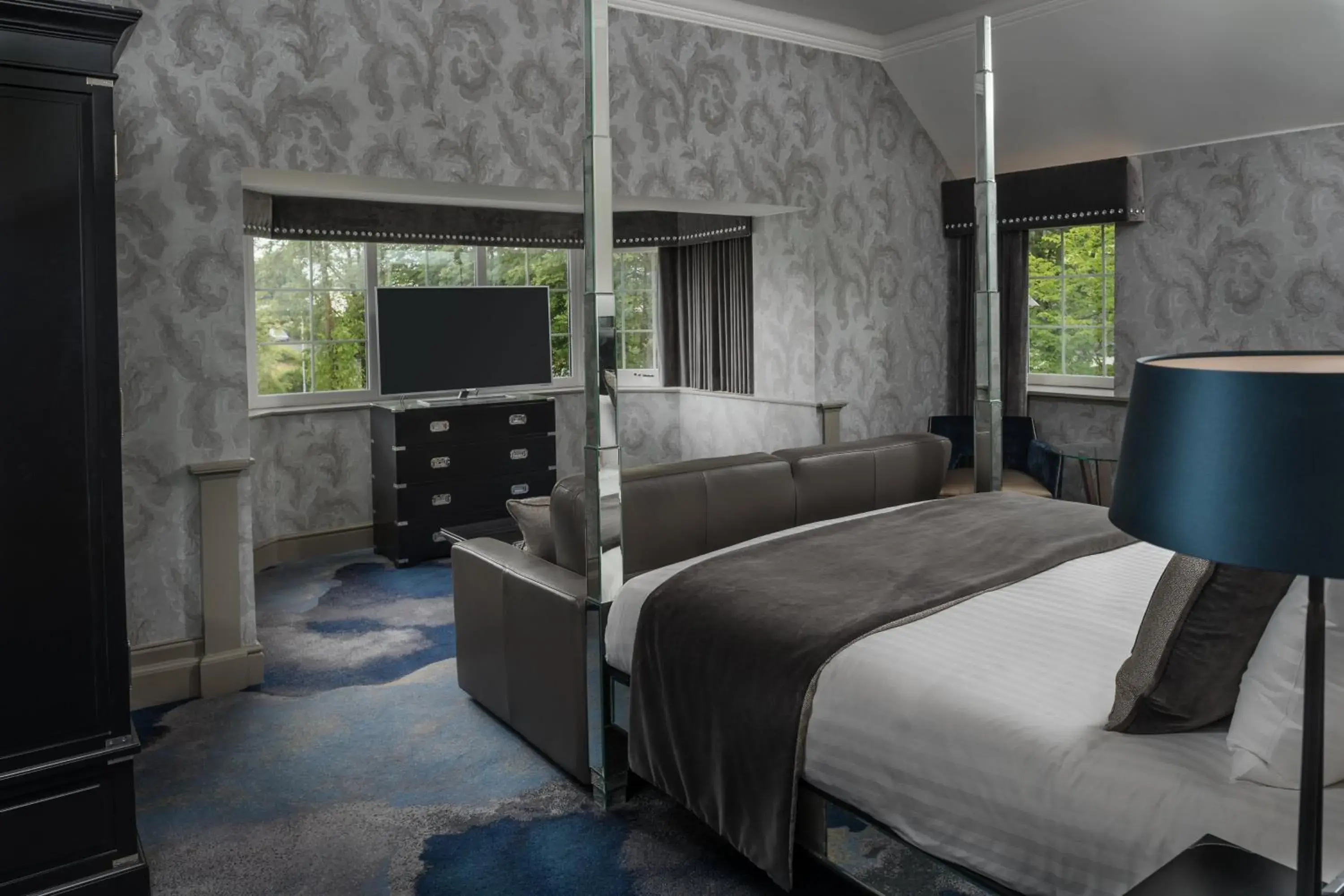 Deluxe Suite - single occupancy in Dalmeny Park House Hotel Deluxe Suite - single occupancy in Dalmeny Park House Hotel