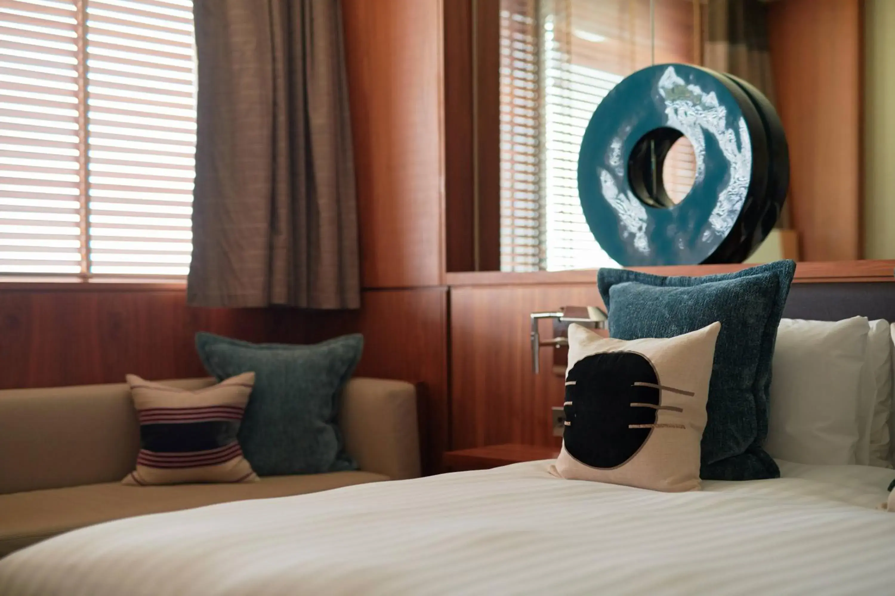 Aviator Twin in Aviator Hampshire Aviator Twin in Aviator Hampshire