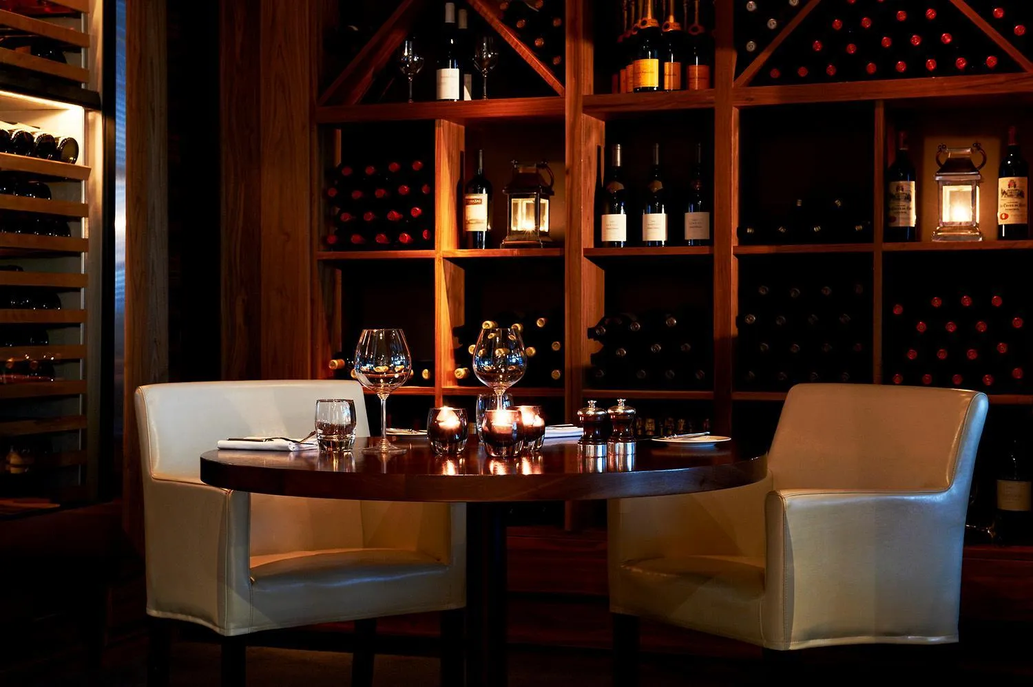 Restaurant/places to eat in Aviator Hampshire