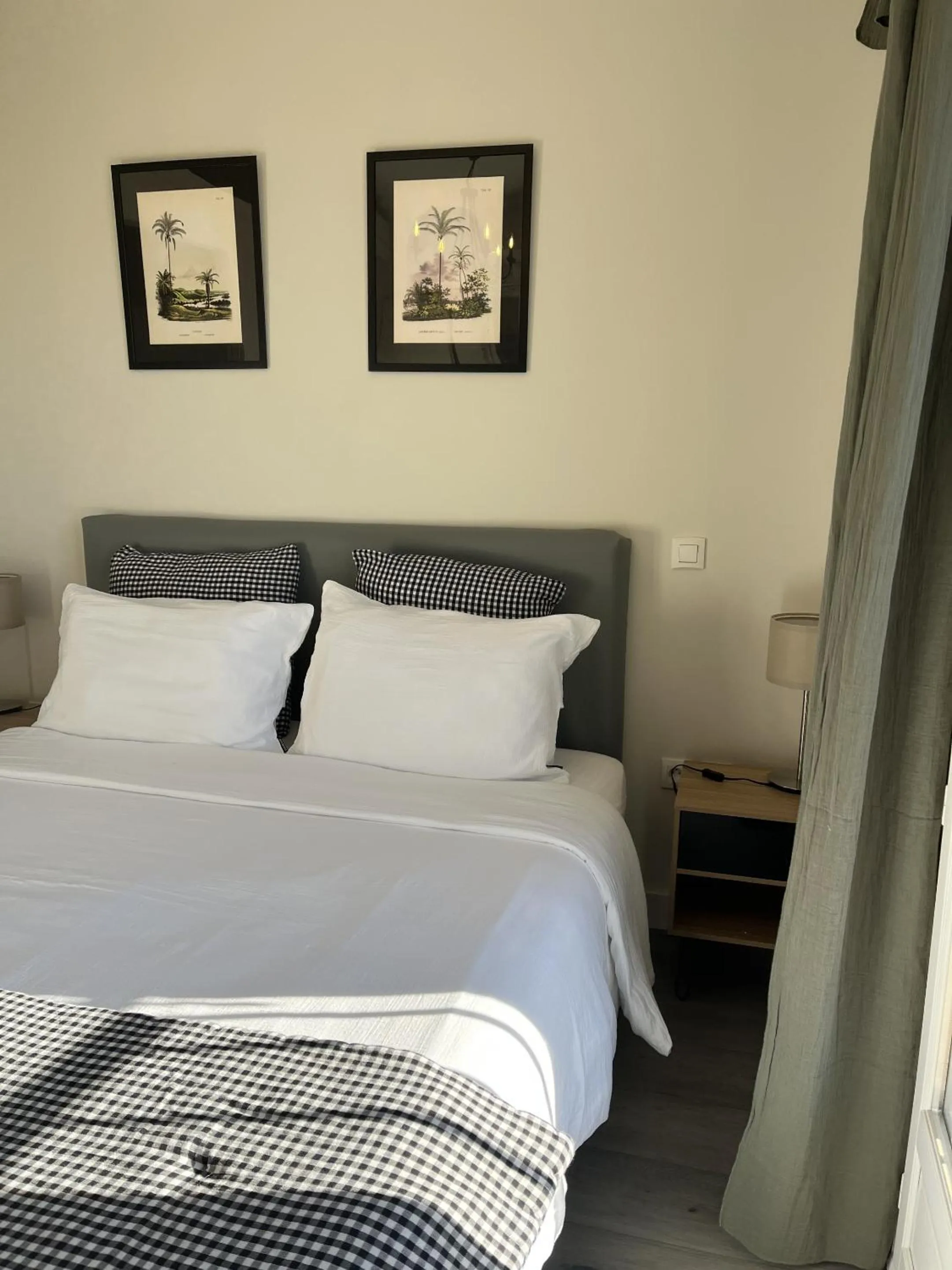 Bedroom, Bed in Le Clos du Jas