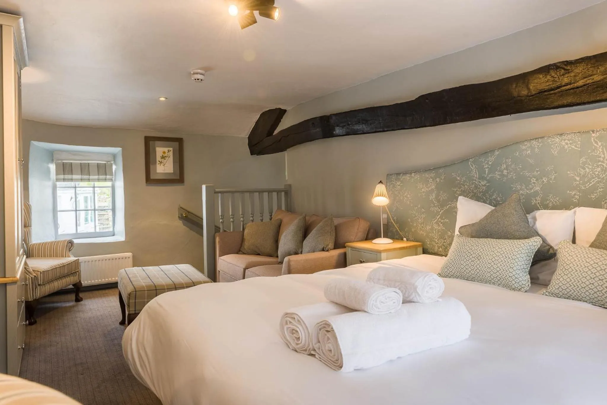 Bed in The Horse and Farrier Inn and The Salutation Inn Threlkeld Keswick
