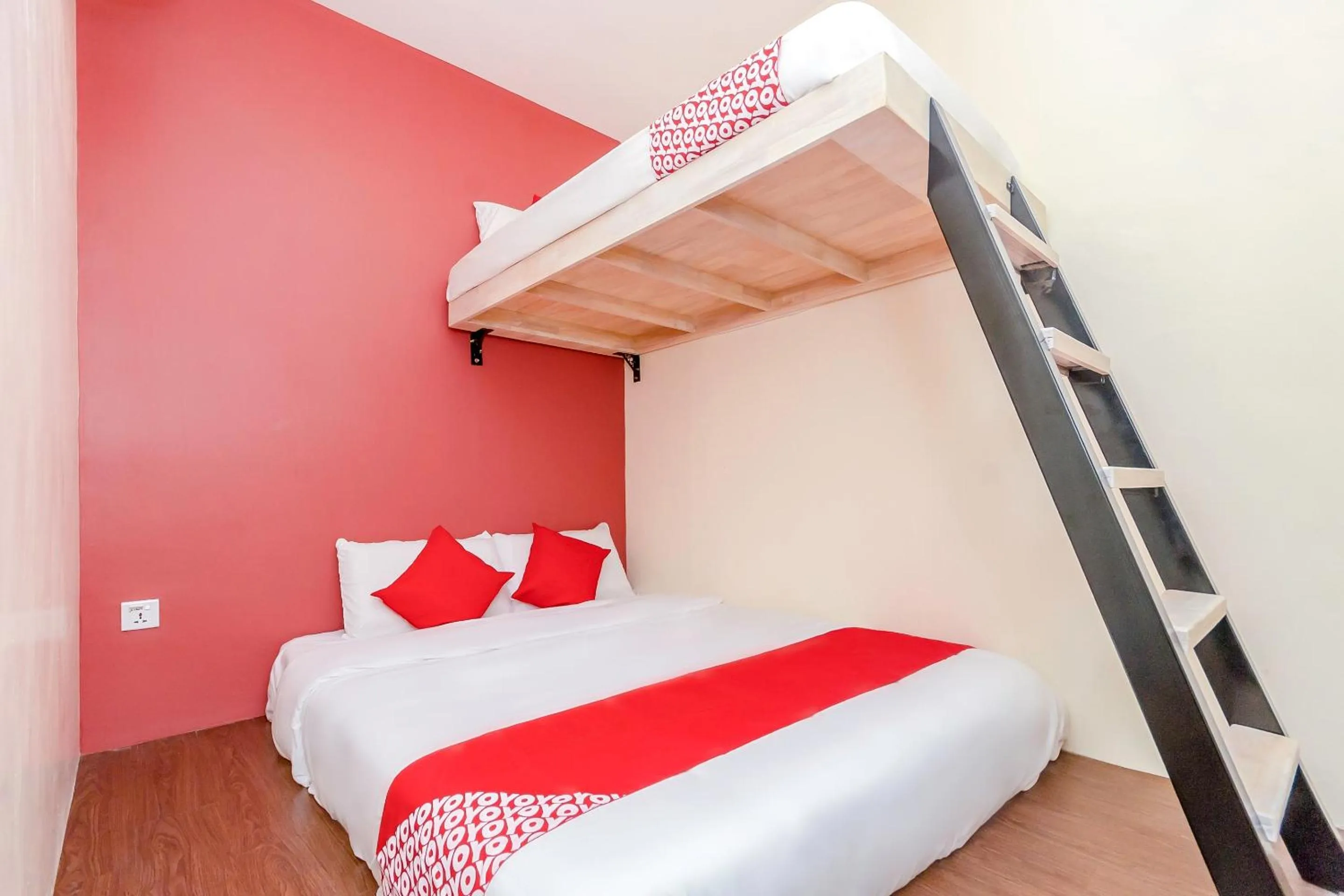 Bedroom, Bed in OYO 778 Bmw 2 Hotel