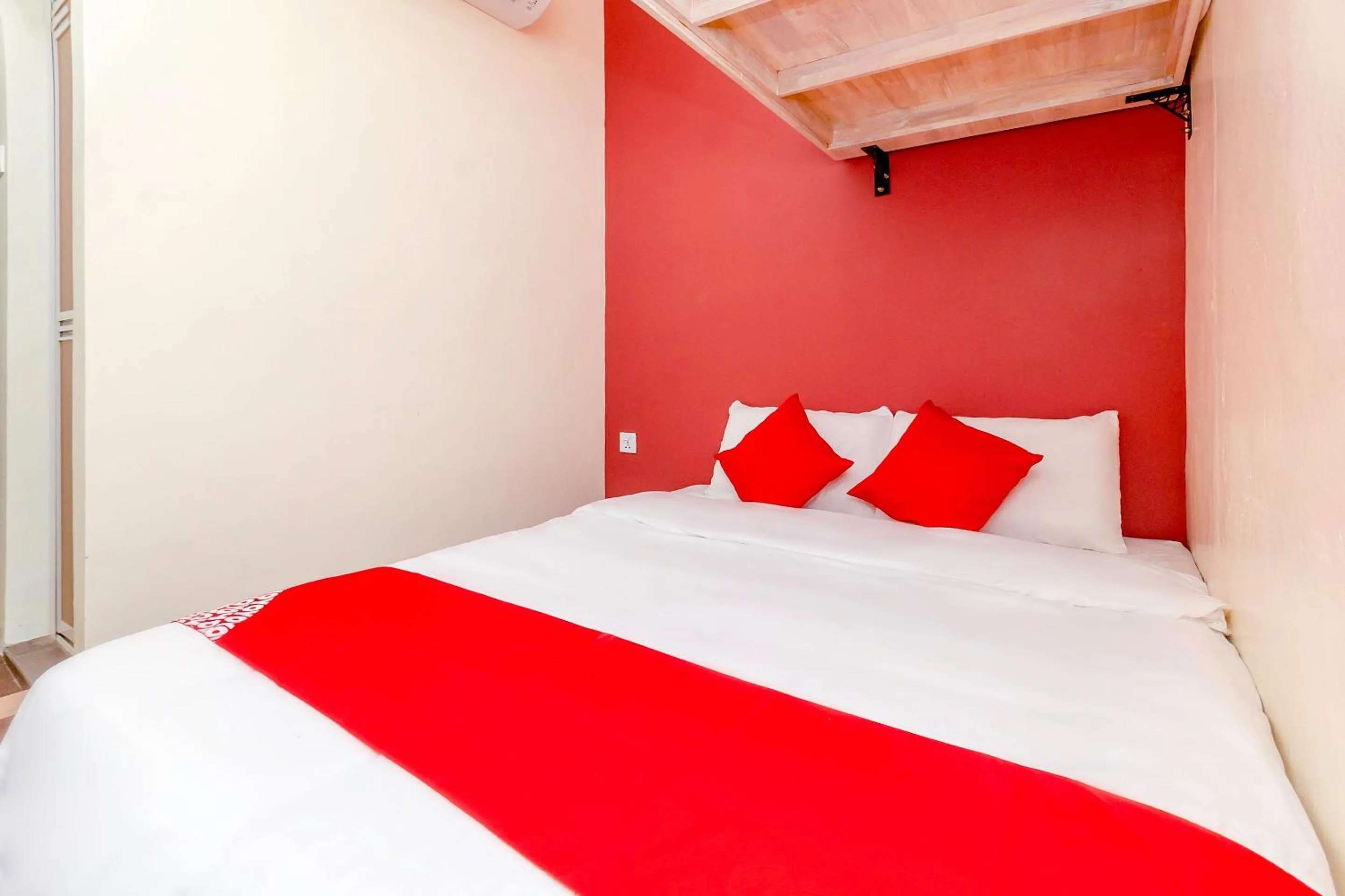 Bedroom, Bed in OYO 778 Bmw 2 Hotel