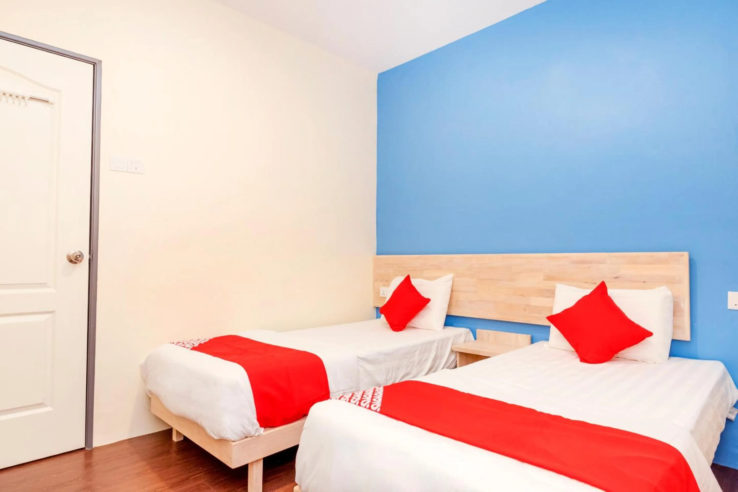 Bedroom, Bed in OYO 778 Bmw 2 Hotel