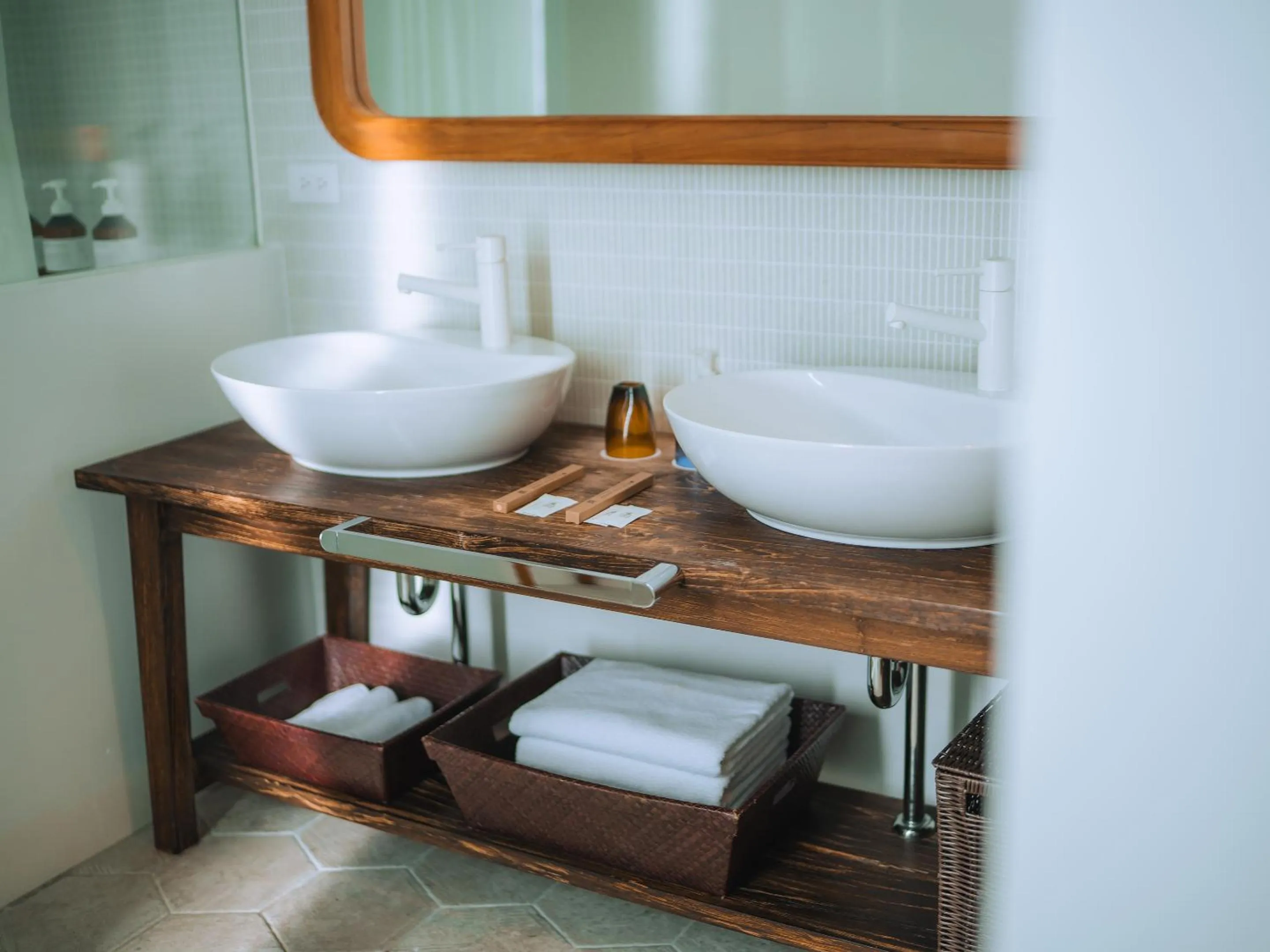 Bathroom in Blue Steak Wonder Nagahama