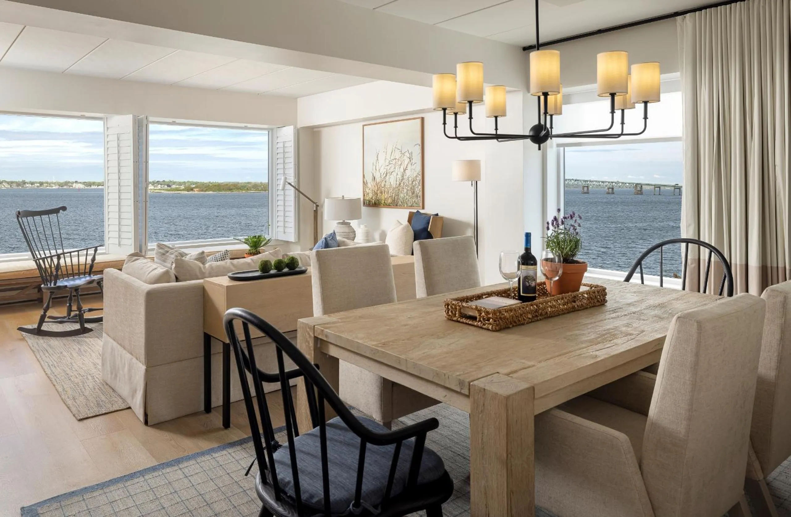 Living room in Newport Harbor Island Resort