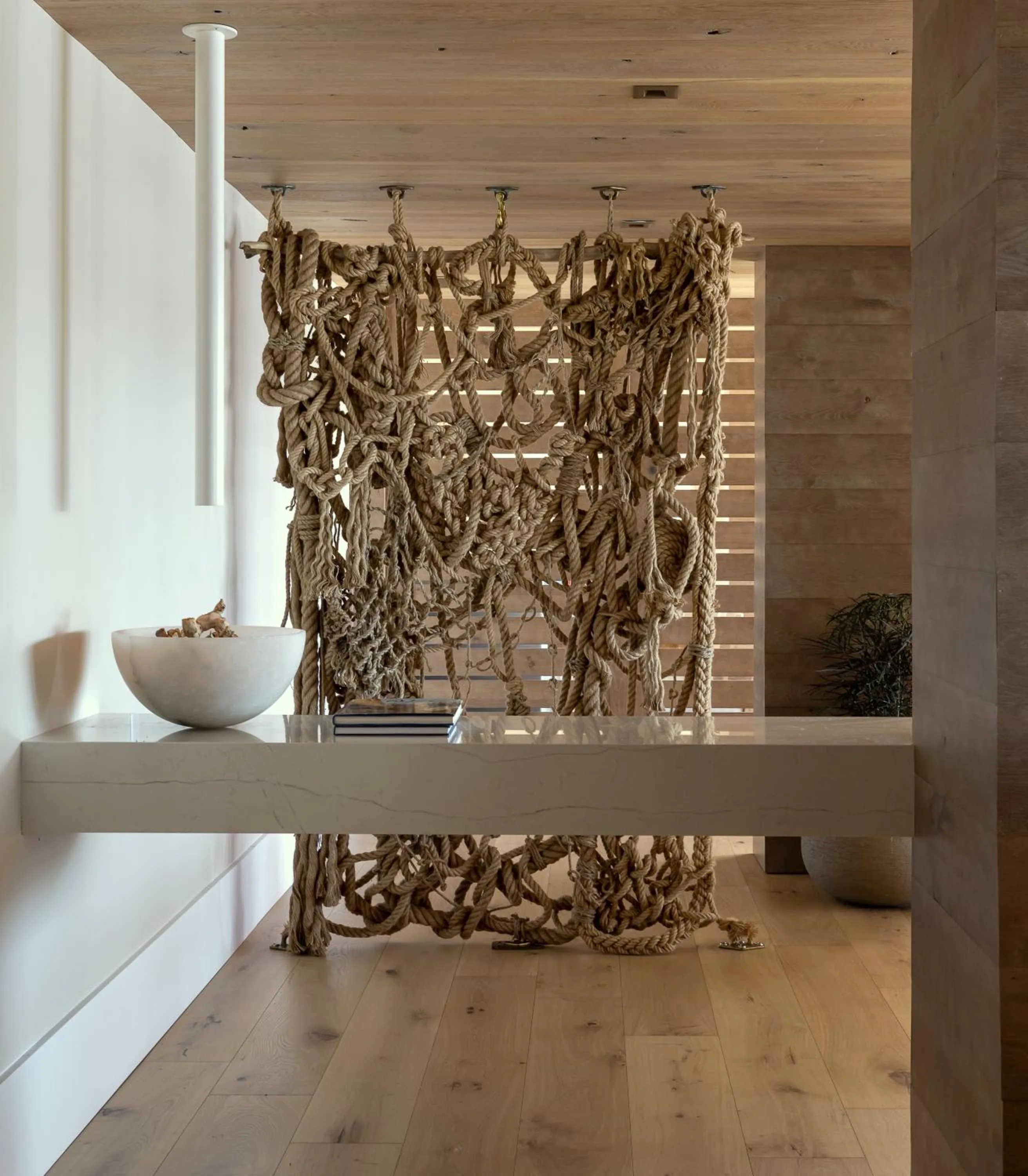 Restaurant/places to eat in Newport Harbor Island Resort