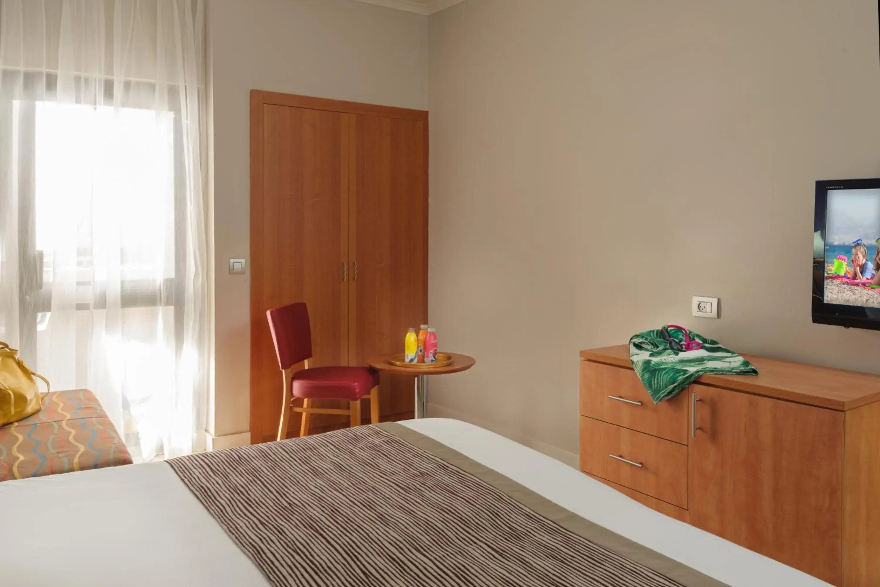 Superior Room (2 Adults +1 Child) in Leonardo Privilege Eilat Hotel - All inclusive Superior Room (2 Adults +1 Child) in Leonardo Privilege Eilat Hotel - All inclusive