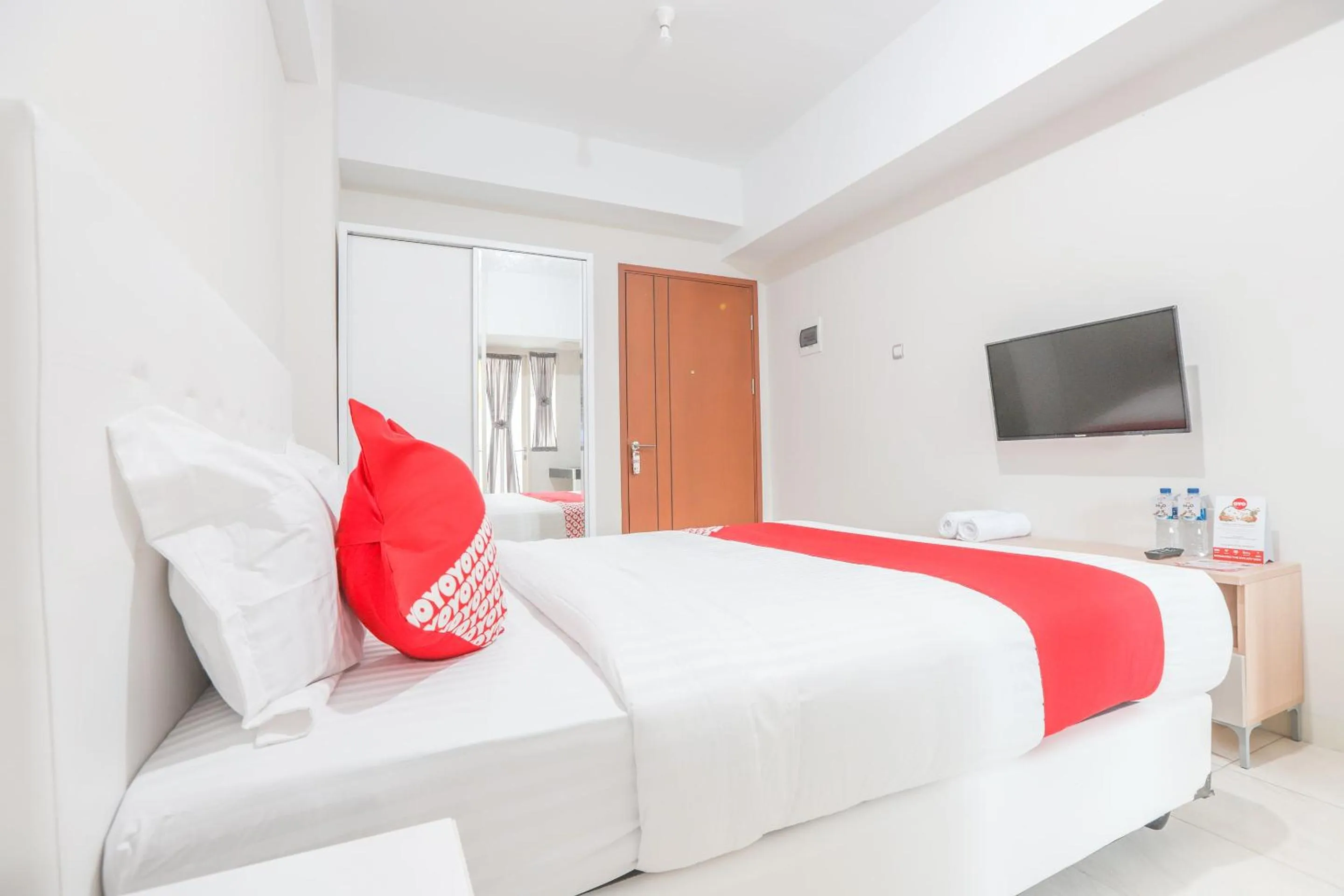 Bedroom in Hotel O Green Lake View Ciputat