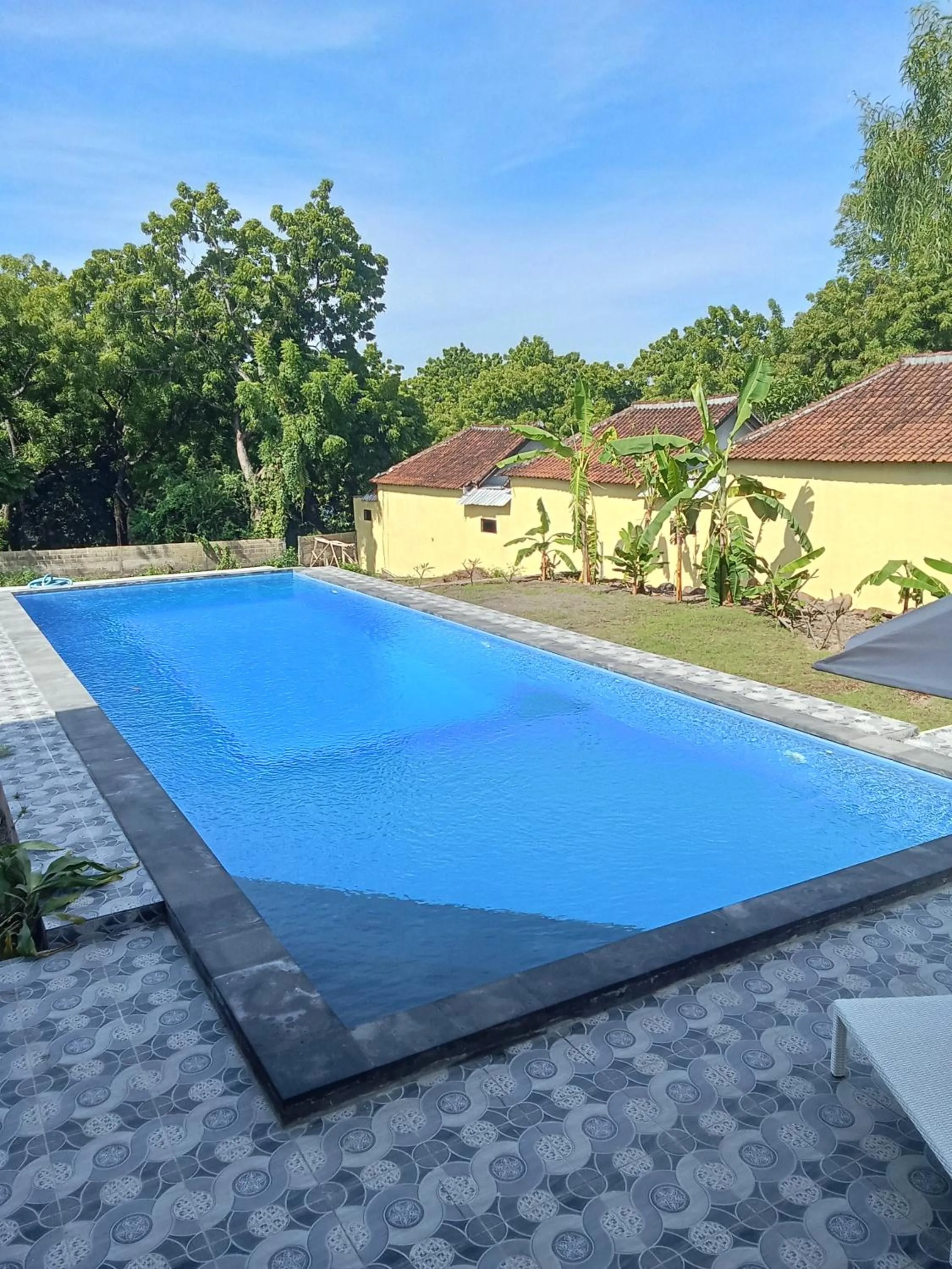 Swimming pool in Scuba Tribe Bali dive-resort