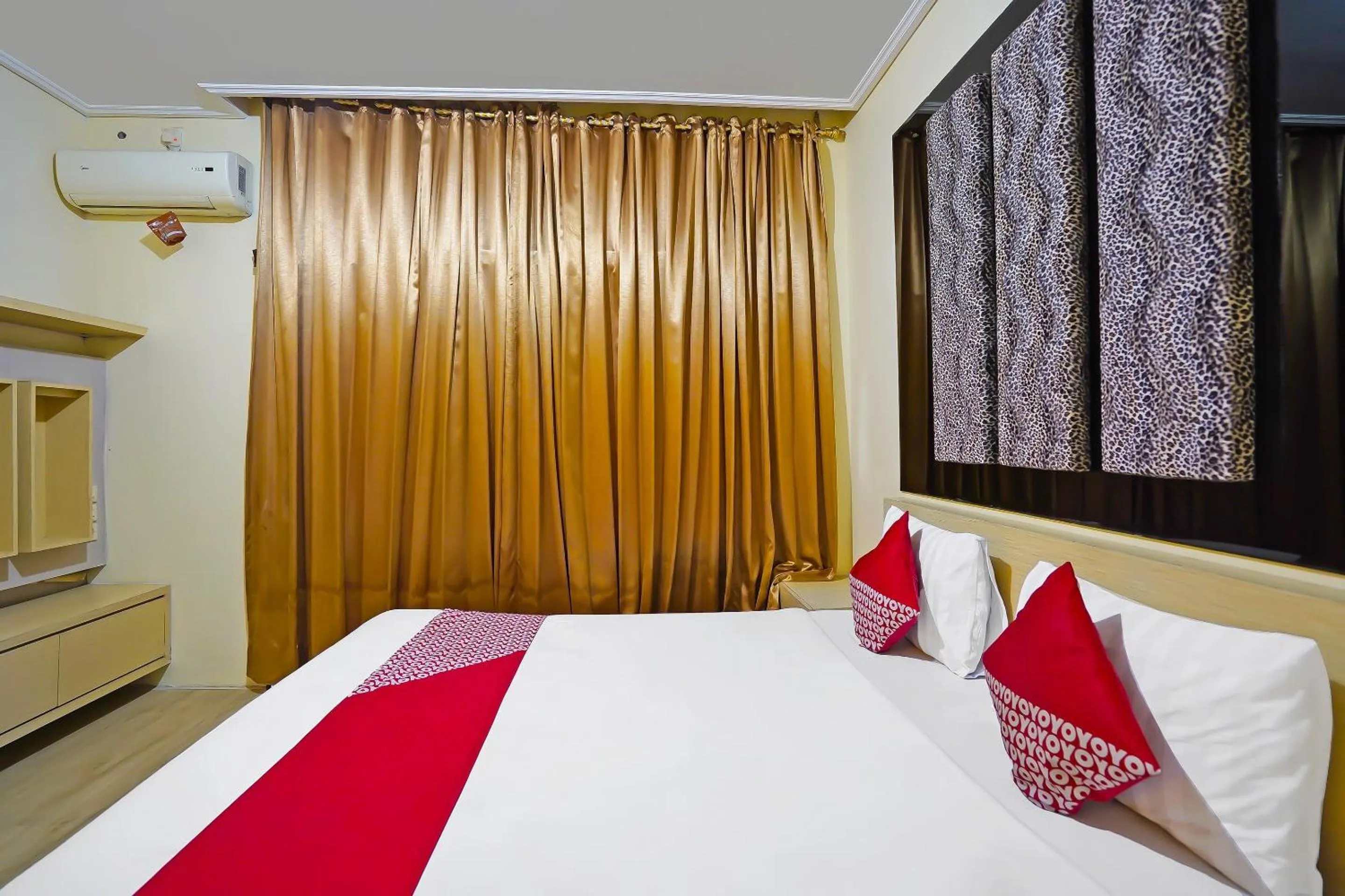 Bedroom, Bed in OYO Life 511 Grace Residence