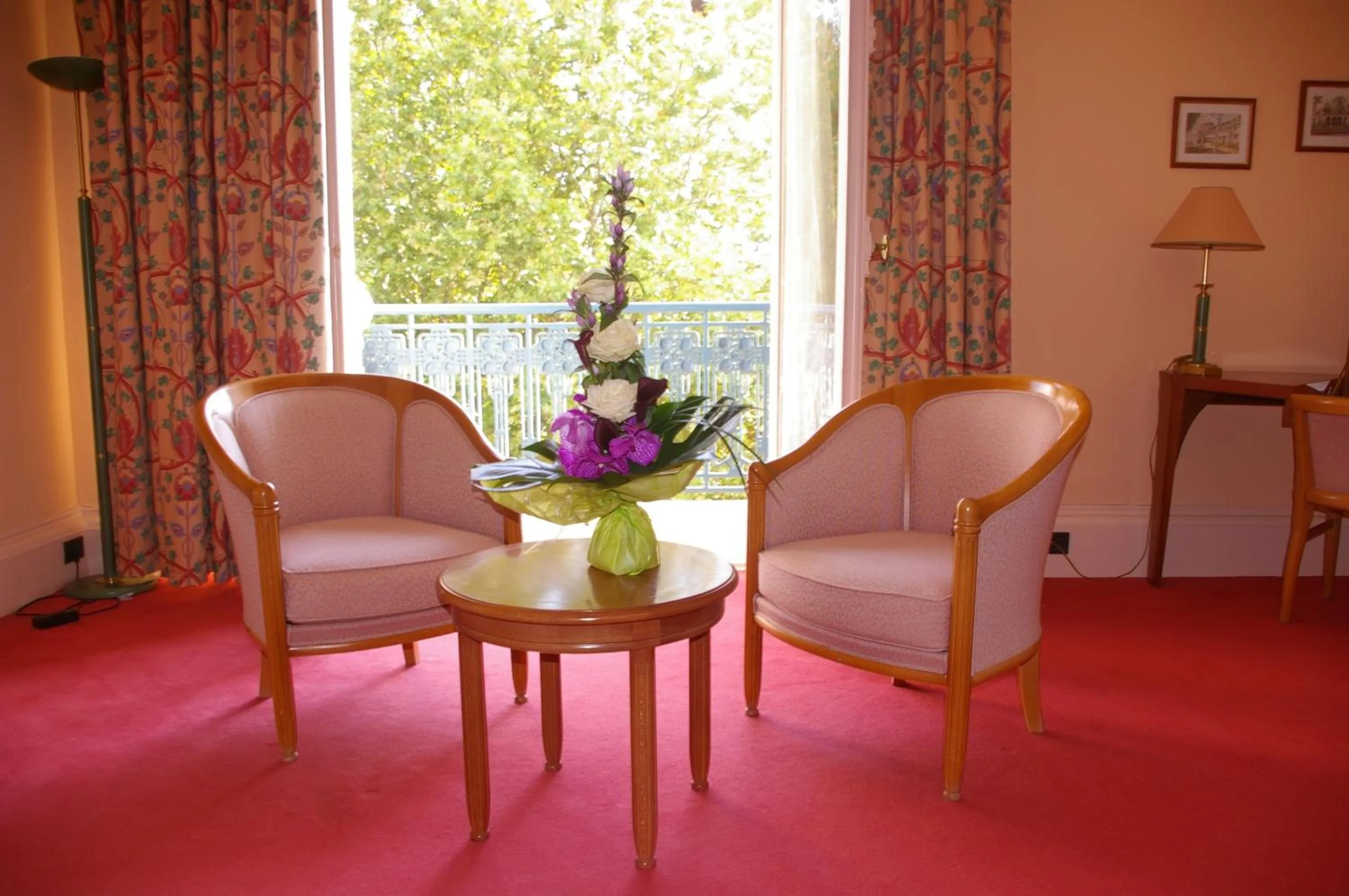 Seating area in Hôtel Aletti Palace