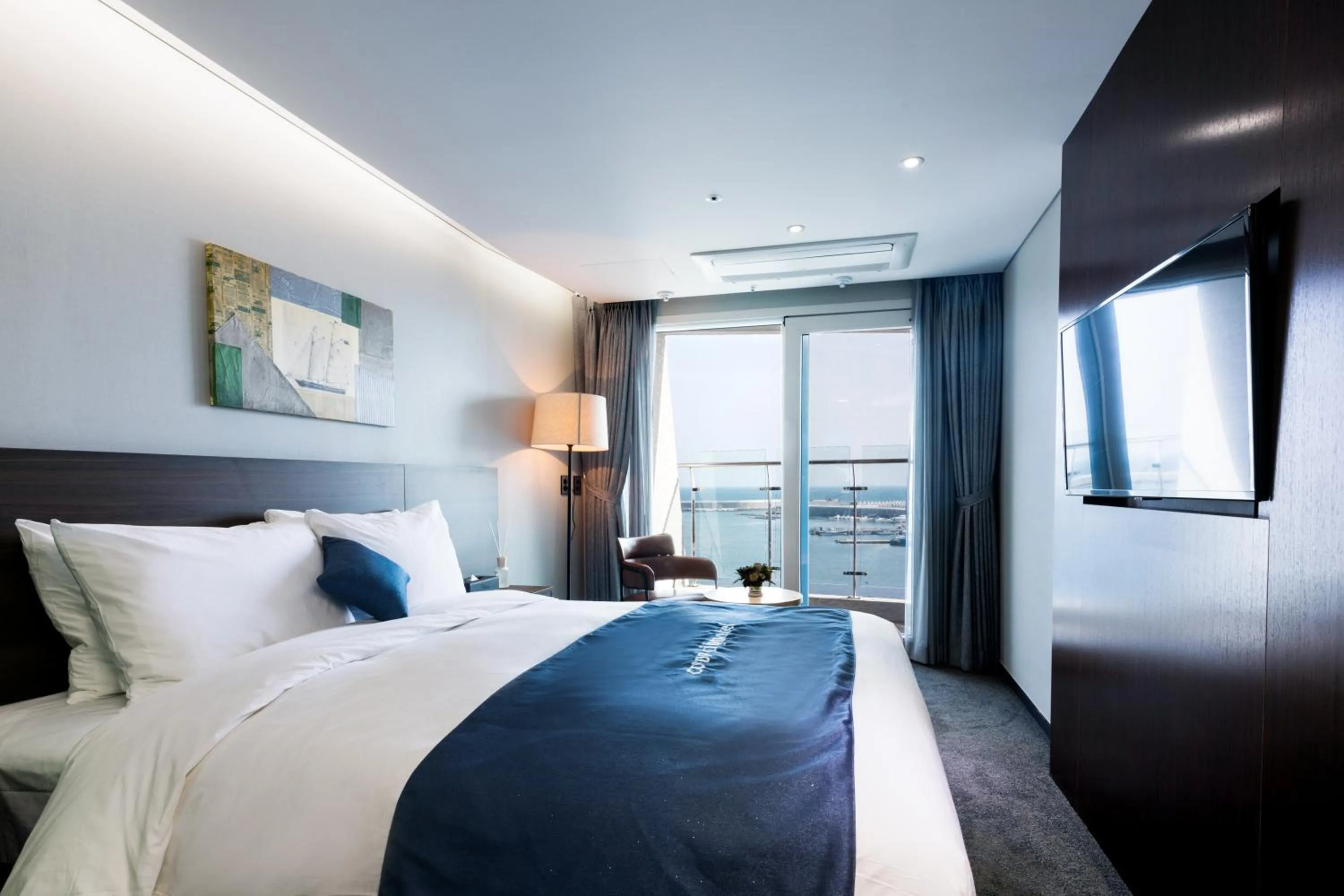 Co-op City Hotel Harborview