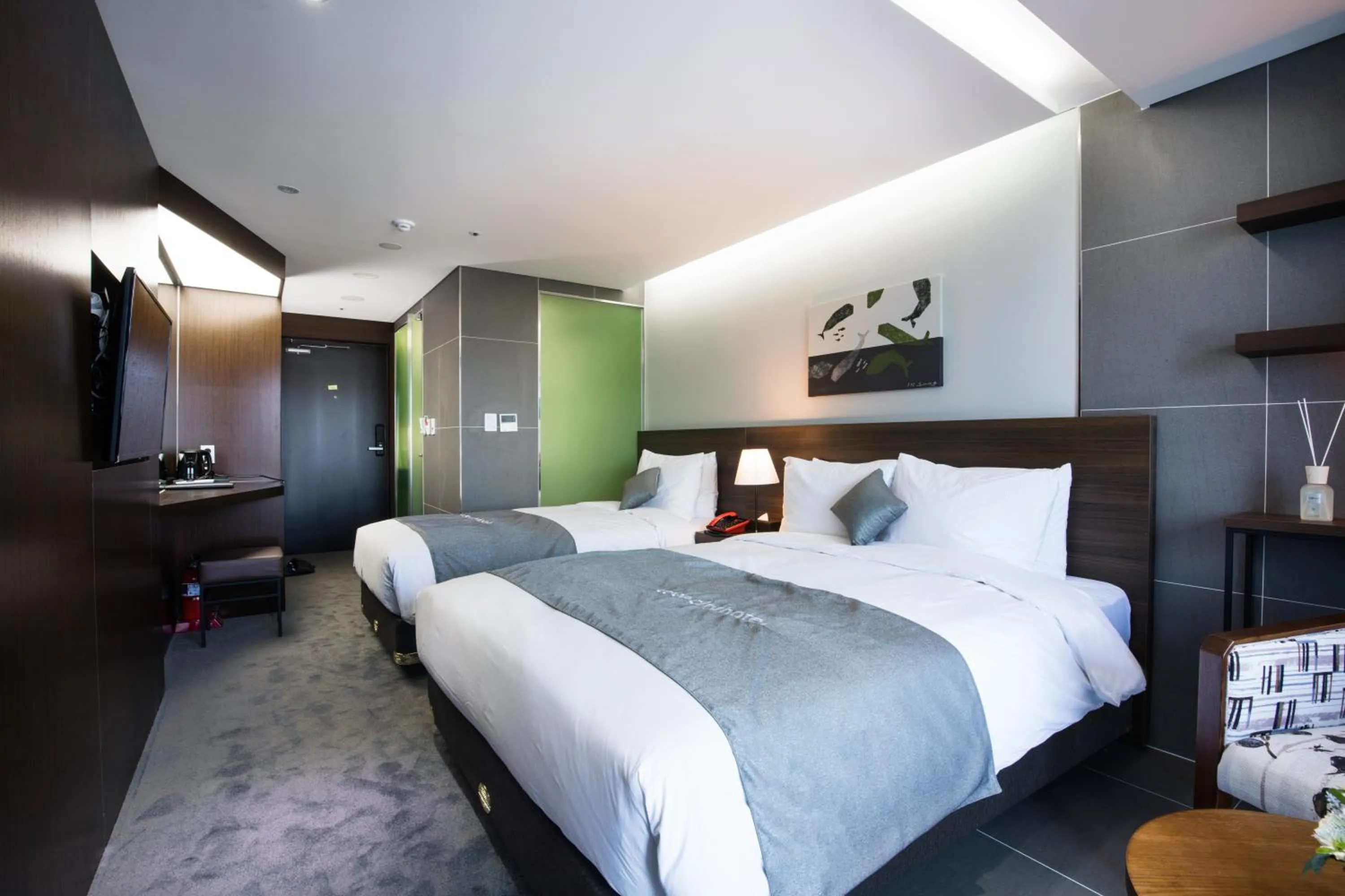 Co-op City Hotel Harborview