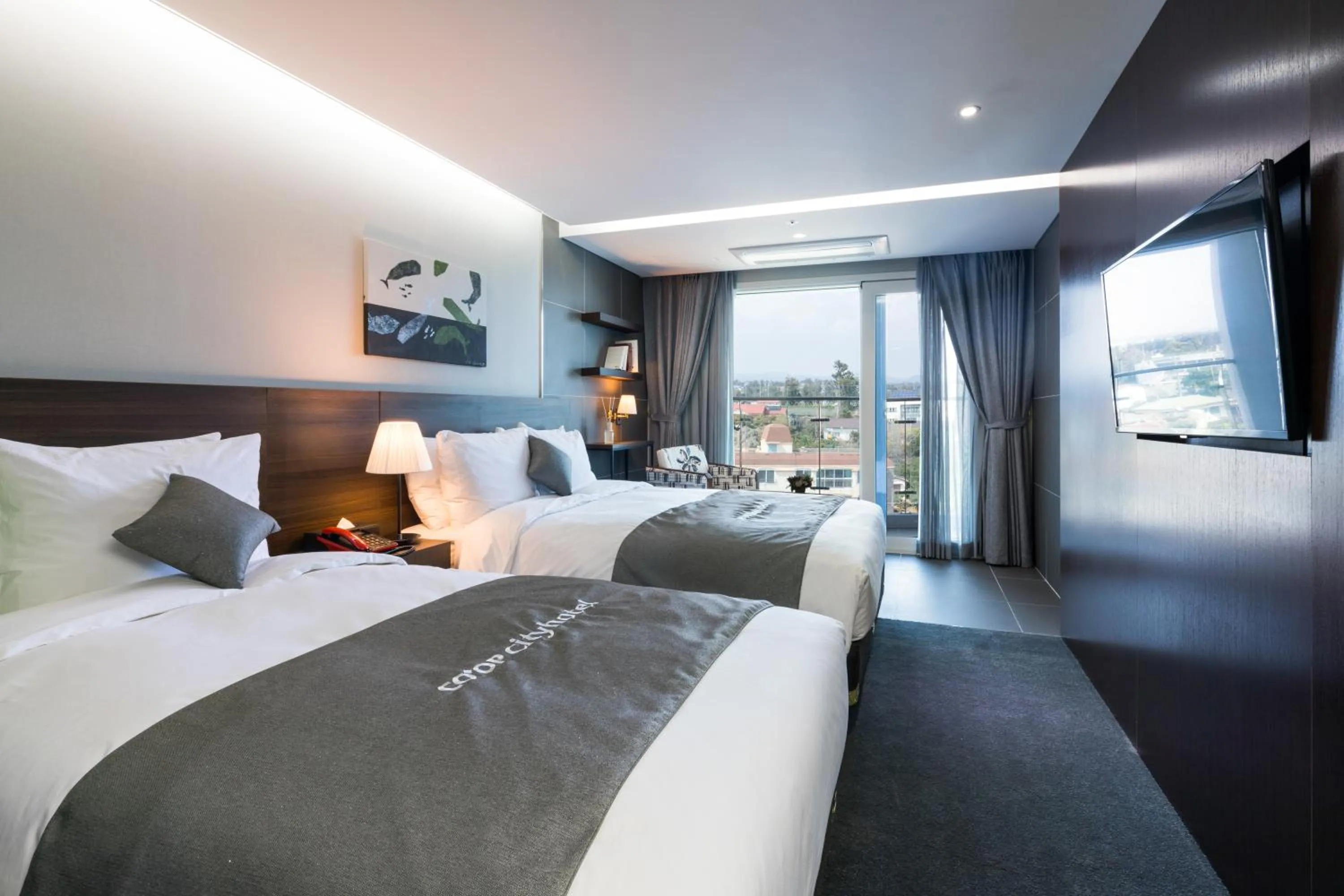 Co-op City Hotel Harborview