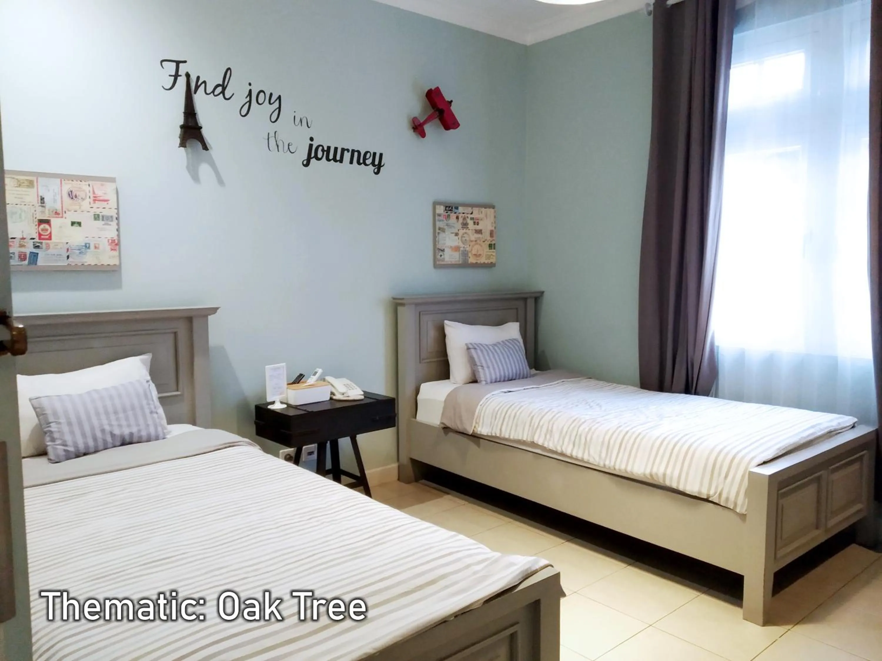 Bed in Cottonwood Bed & Breakfast House Bandung
