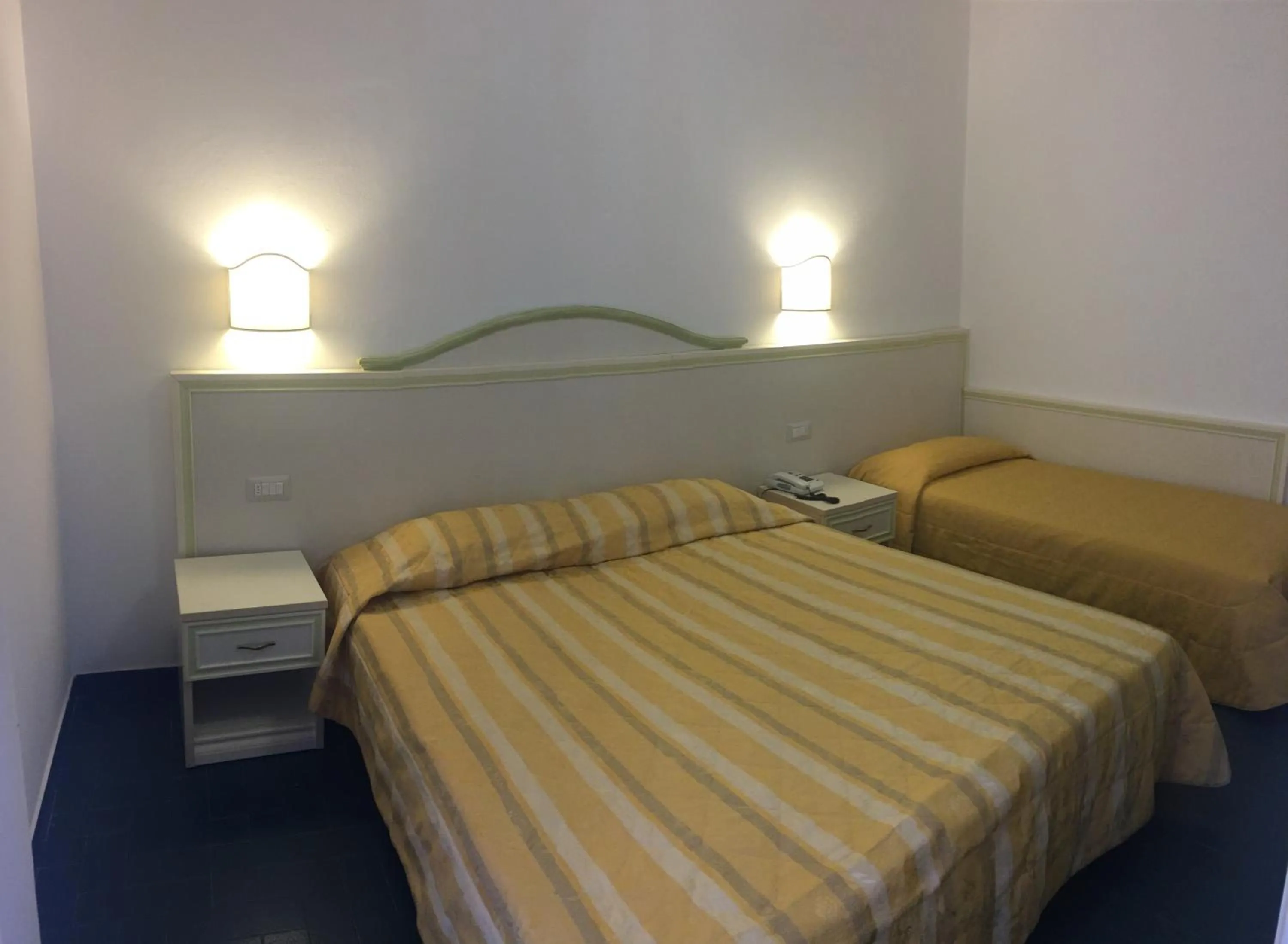 Bed in Hotel Due Torri