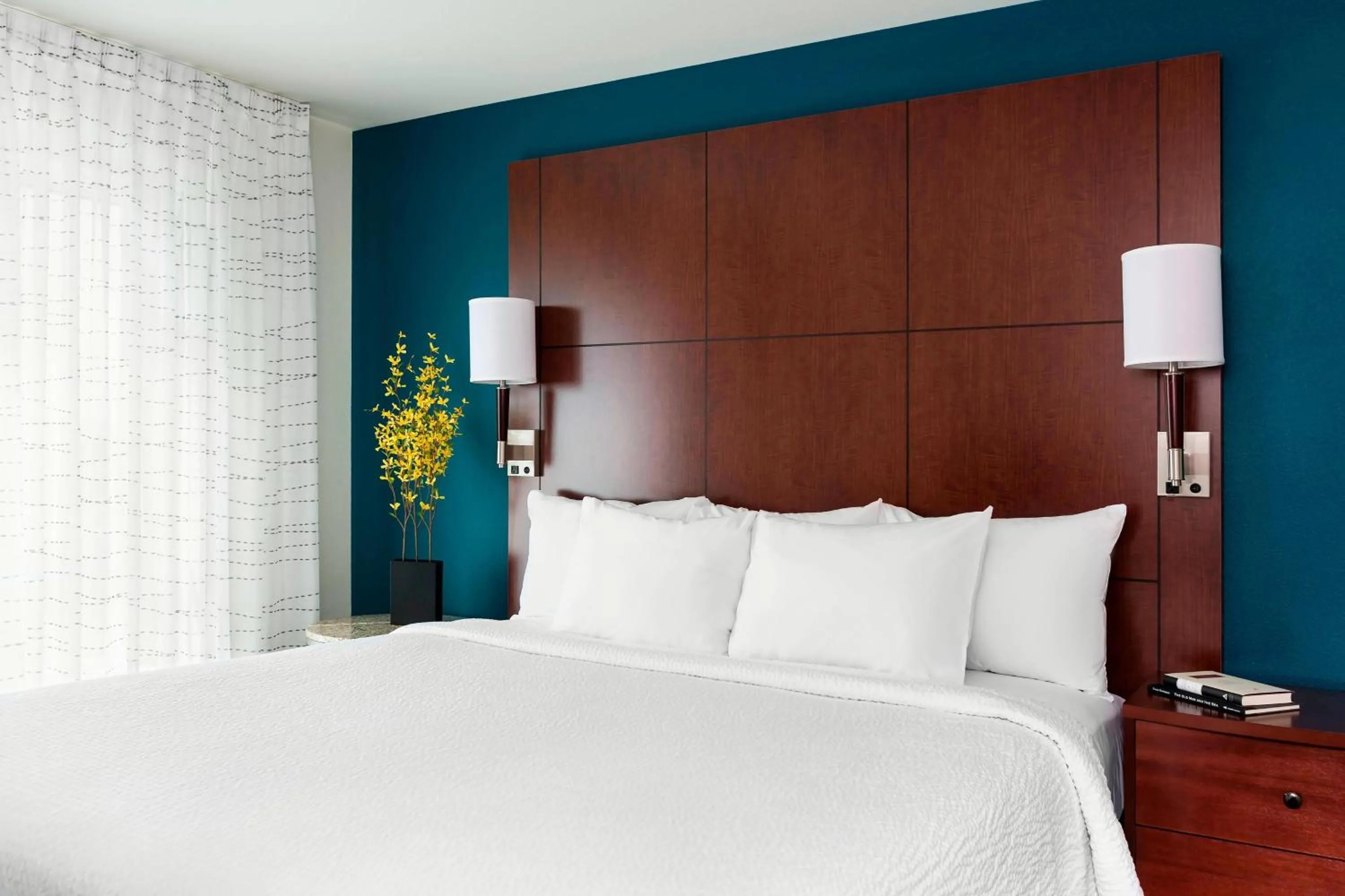 Bedroom, Bed in Residence Inn by Marriott Fargo