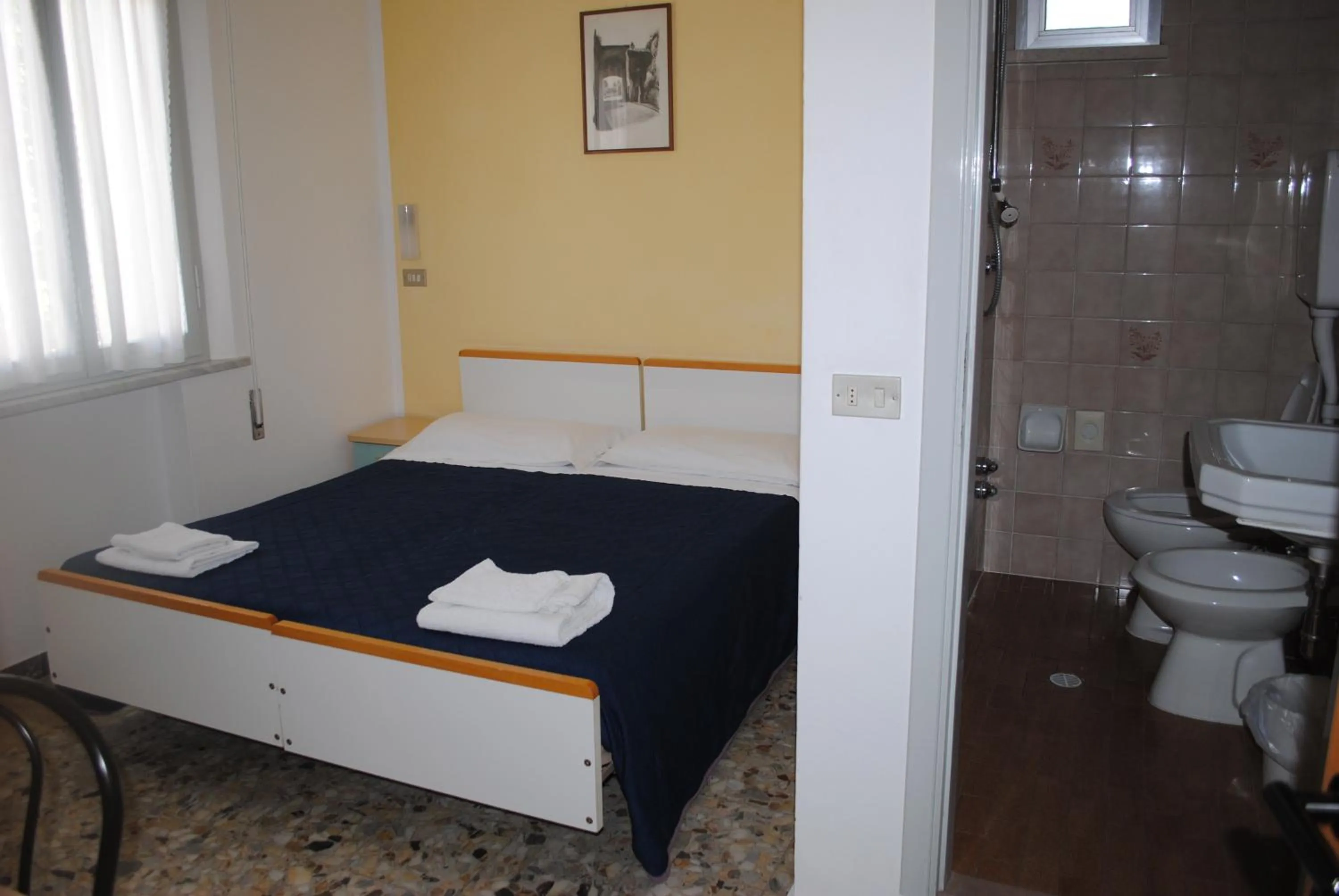 Bedroom, Bed in Hotel Pigalle