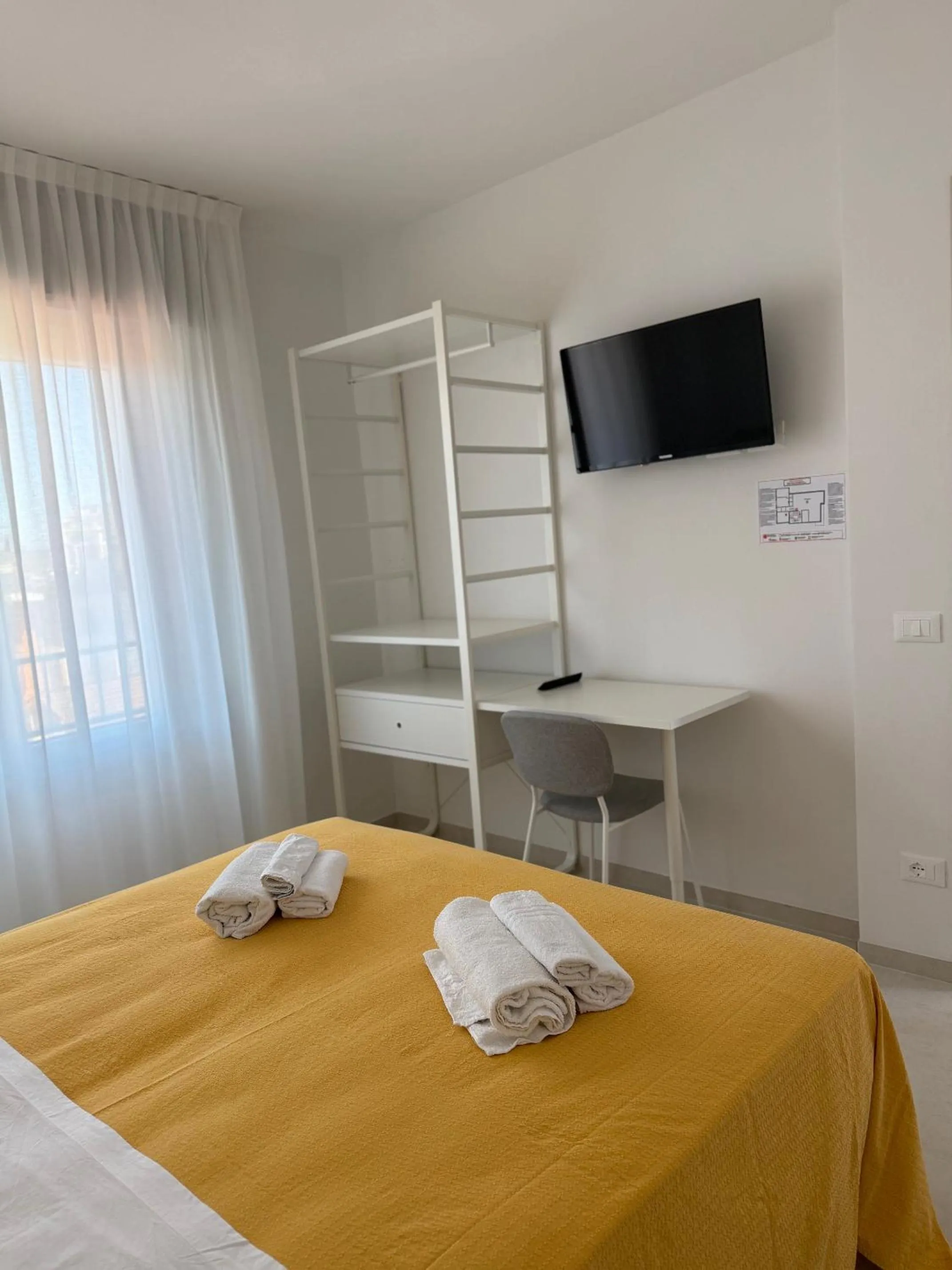 Bed in Hotel Pigalle