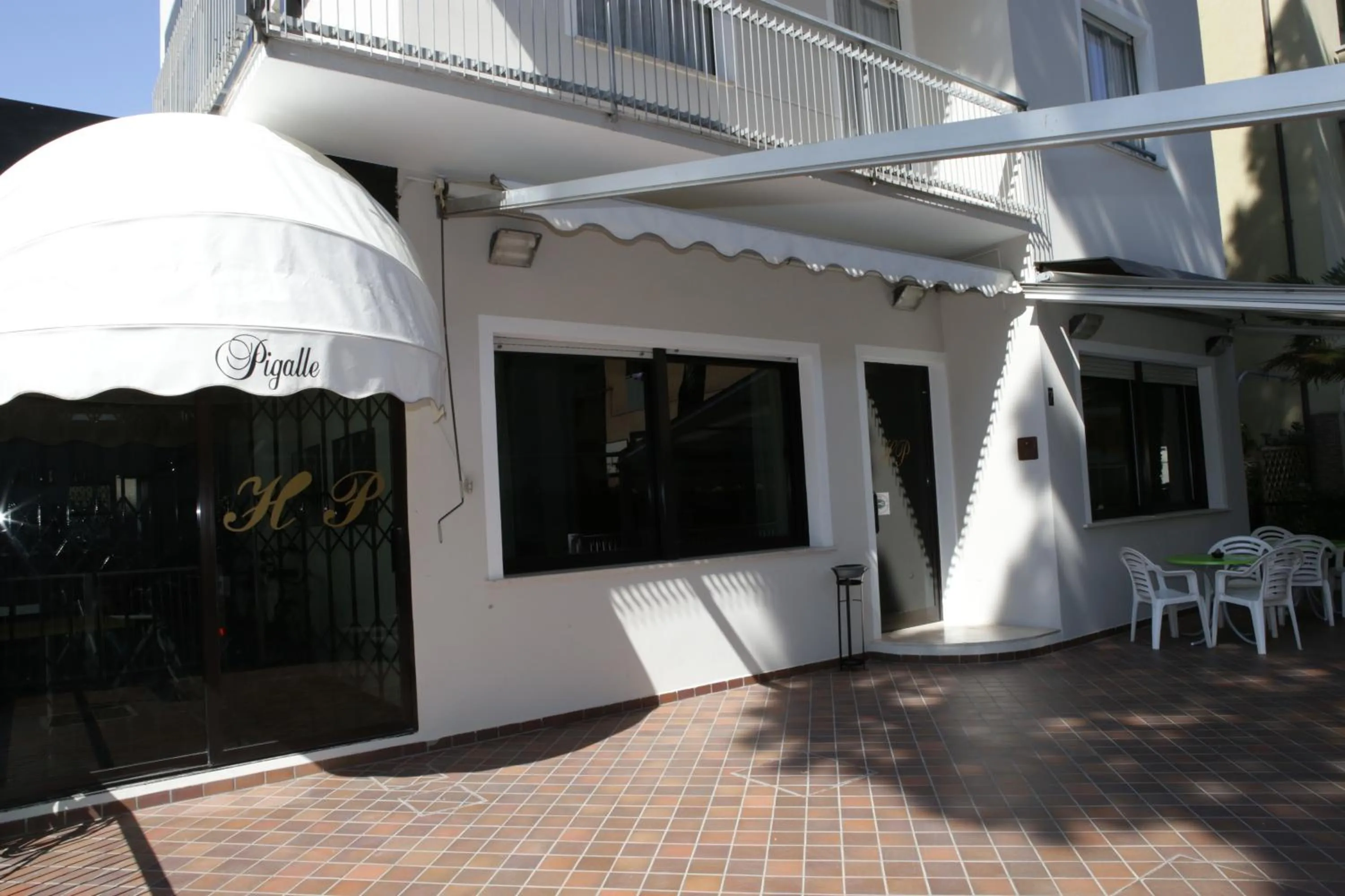 Property building in Hotel Pigalle