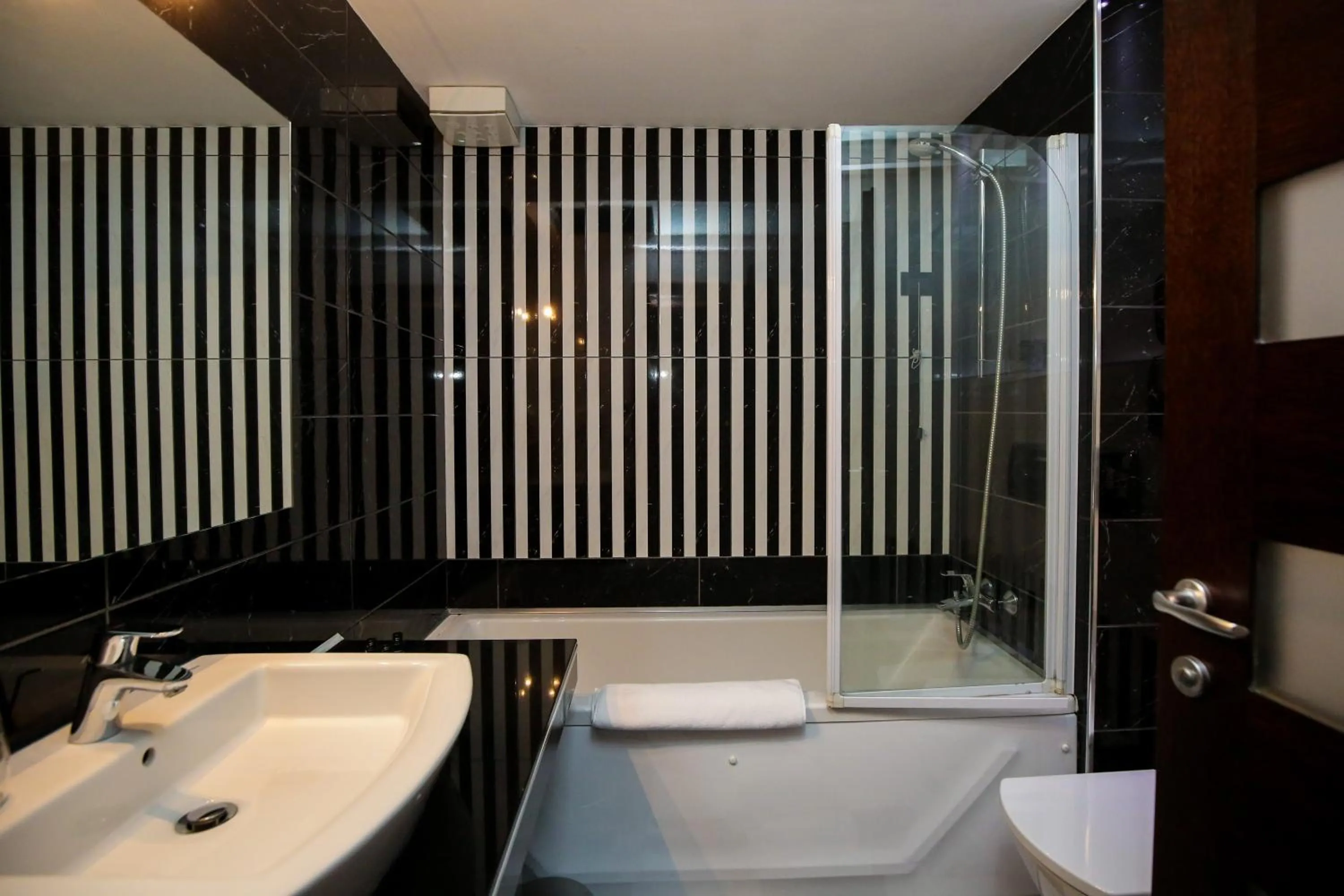 Bathroom in Hotel Partner & SPA