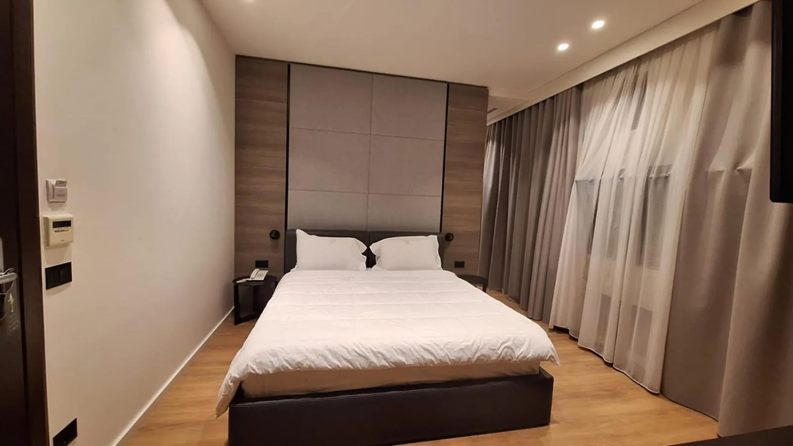 Bedroom, Bed in Hotel Partner & SPA