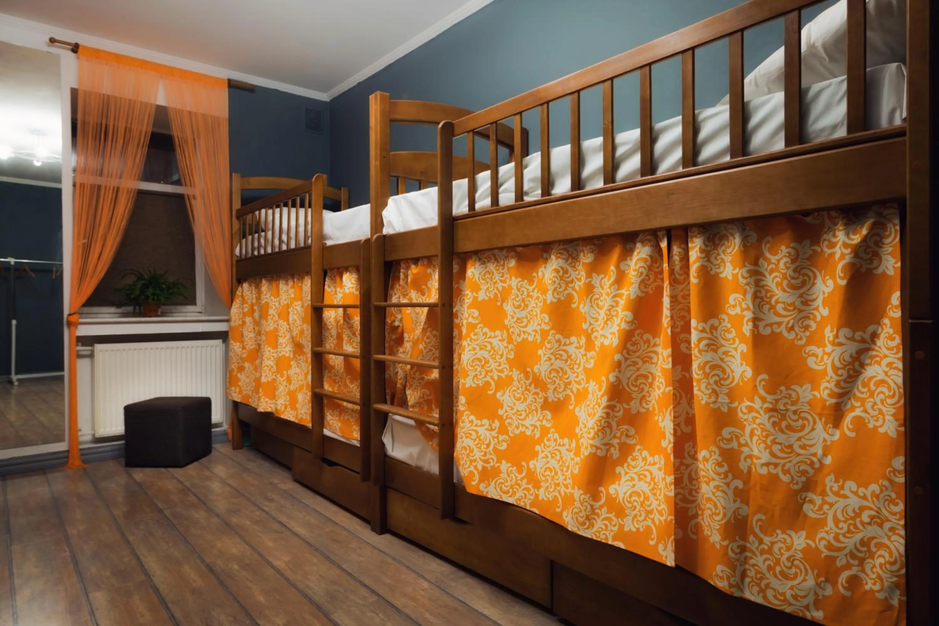 Bed in Friends Forever