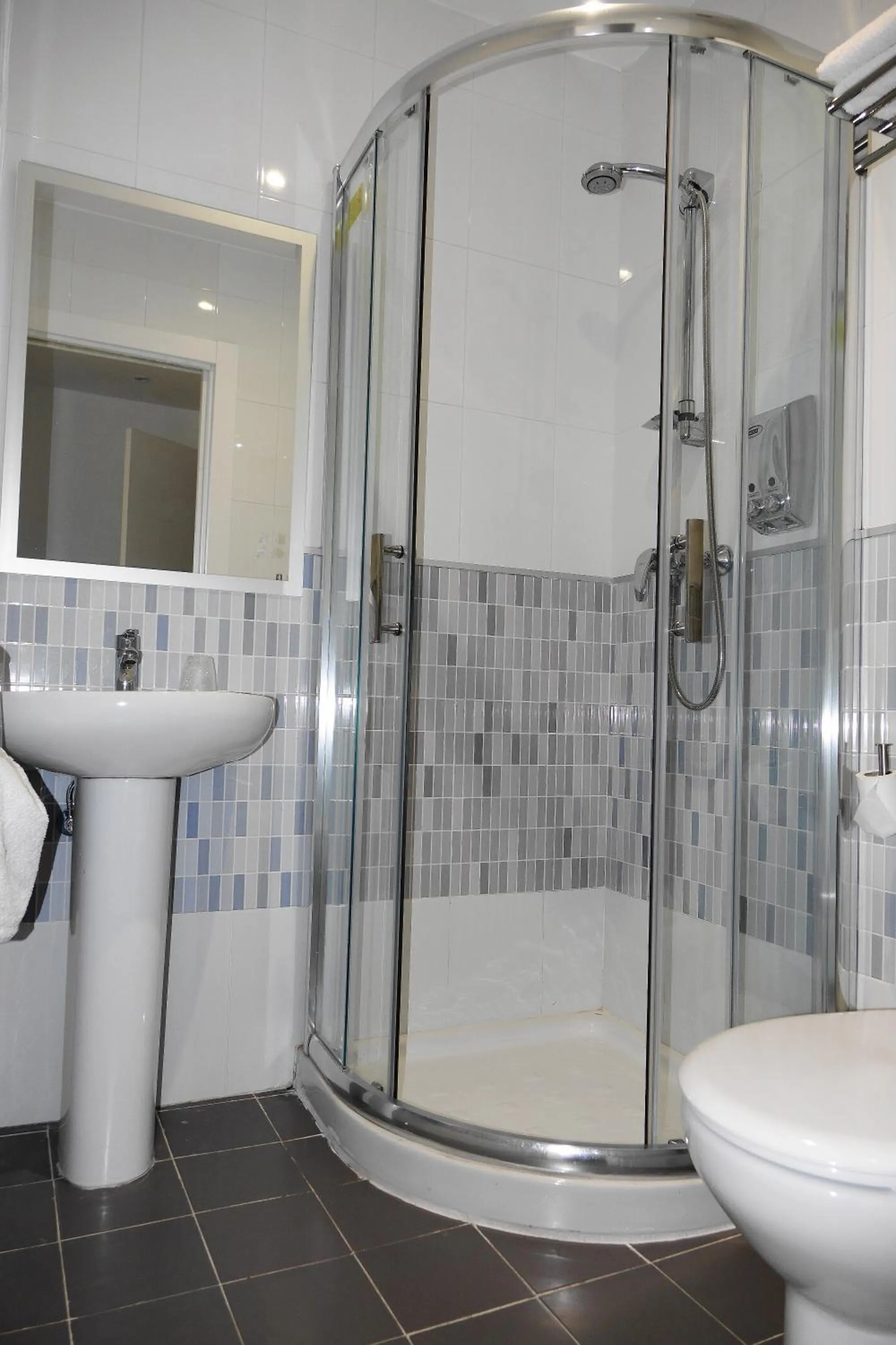 Bathroom in Artea Narrika