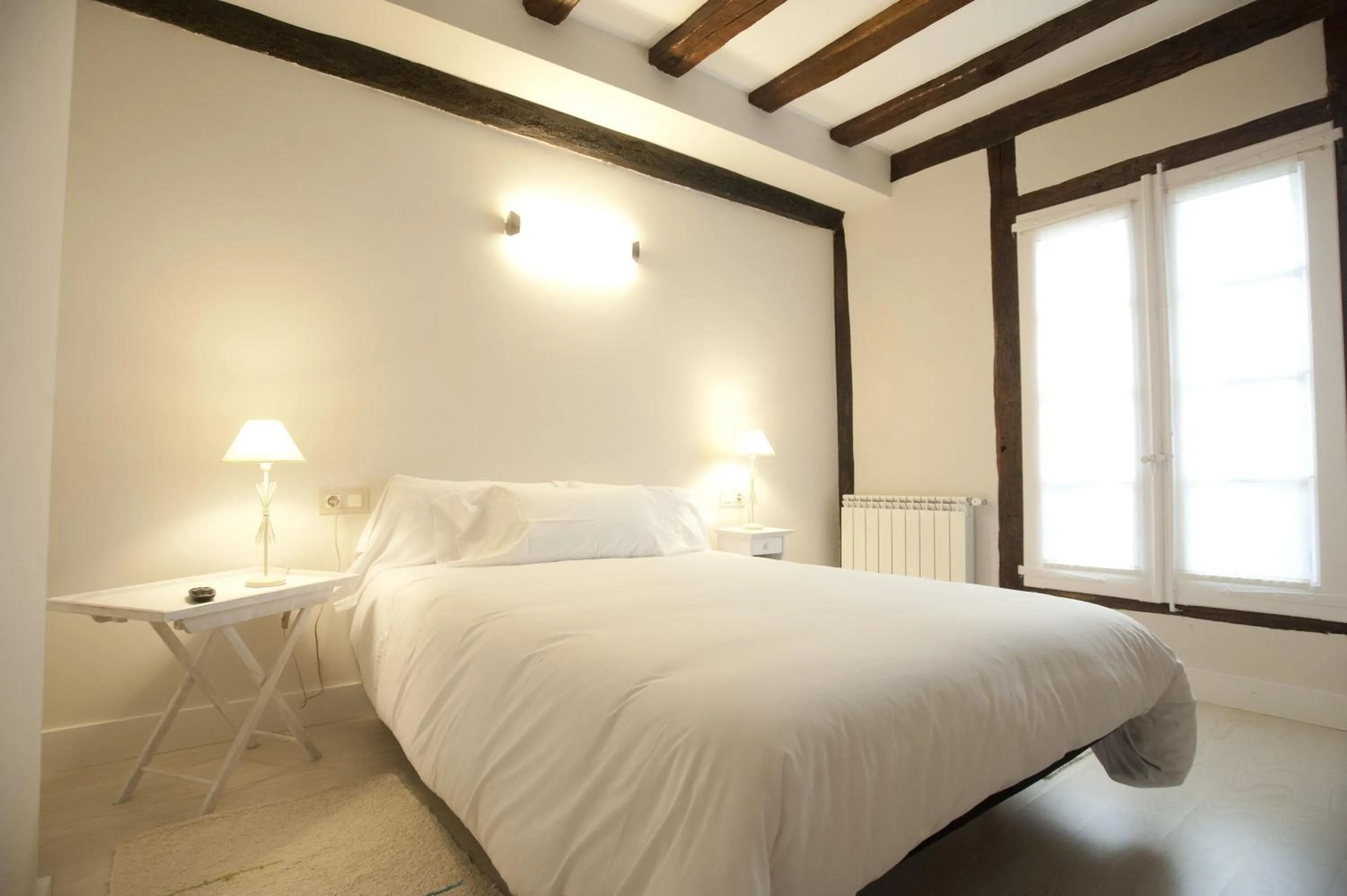 Bed in Artea Narrika