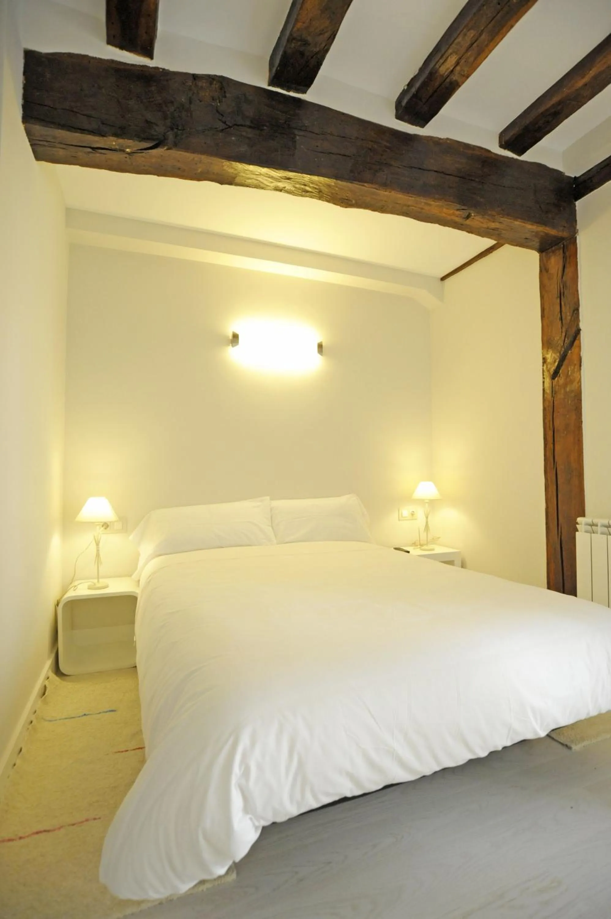 Bed in Artea Narrika