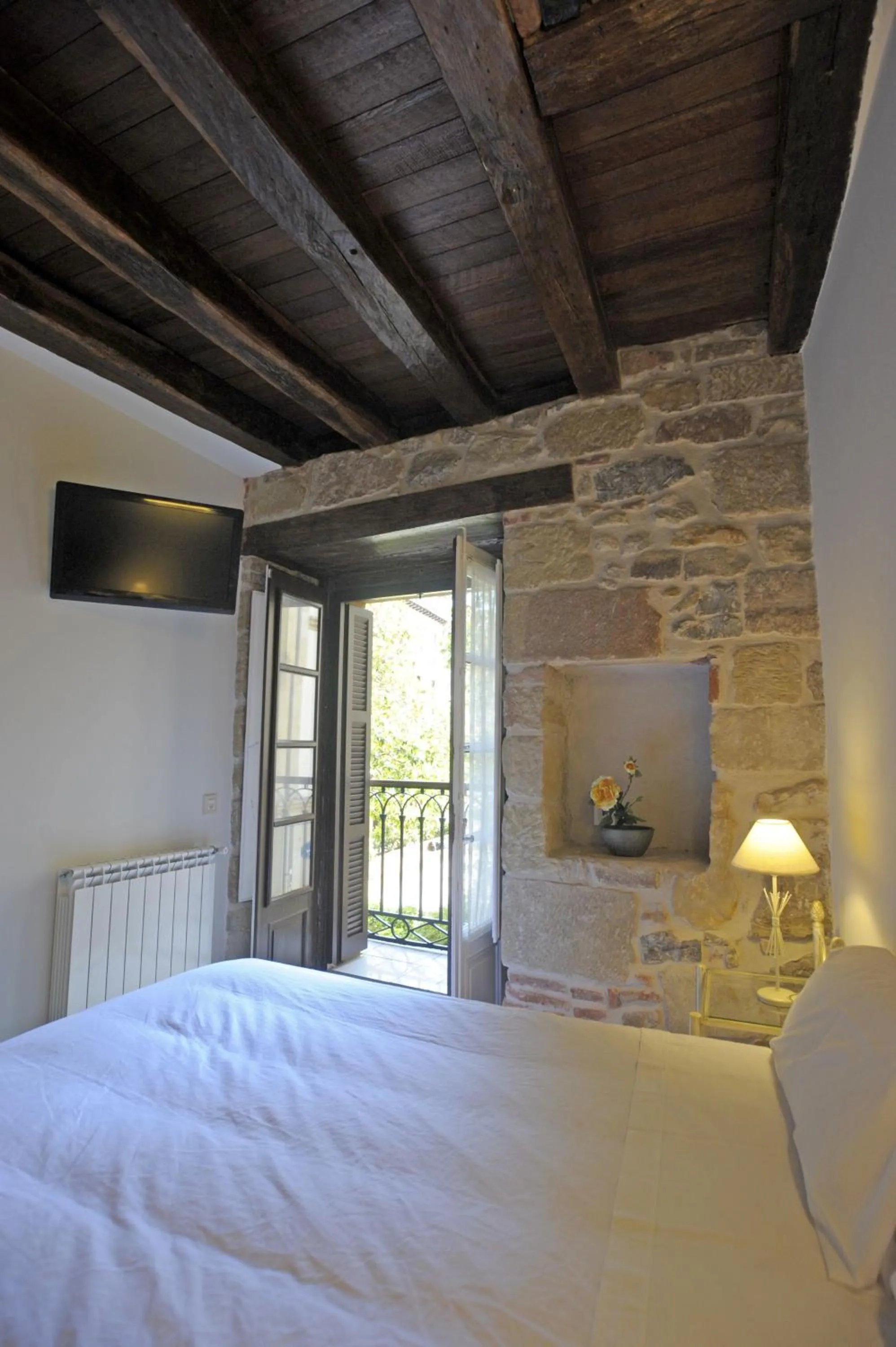 Bed in Artea Narrika