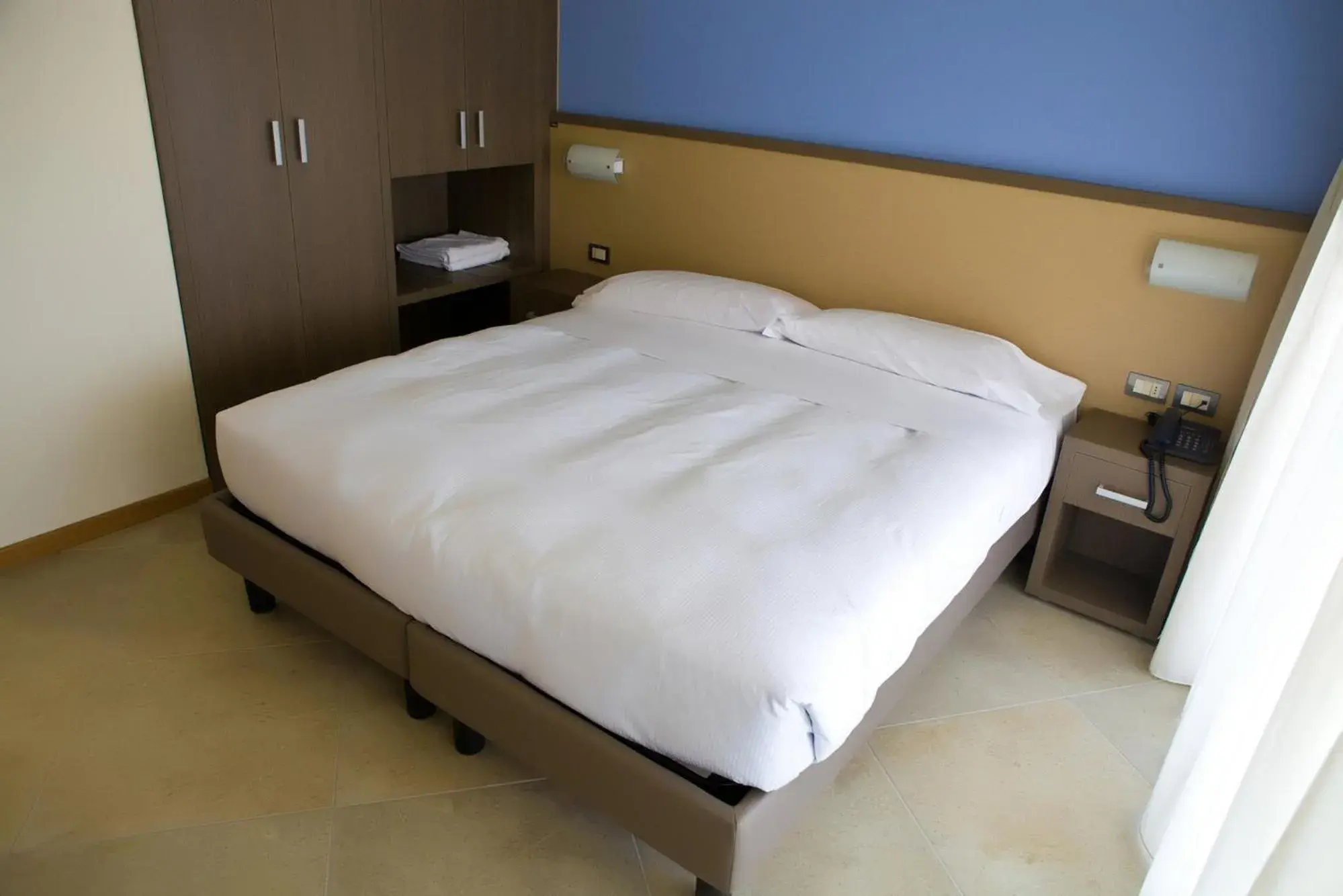 Double or Twin Room - Disability Access in Hotel Belvedere Double or Twin Room - Disability Access in Hotel Belvedere