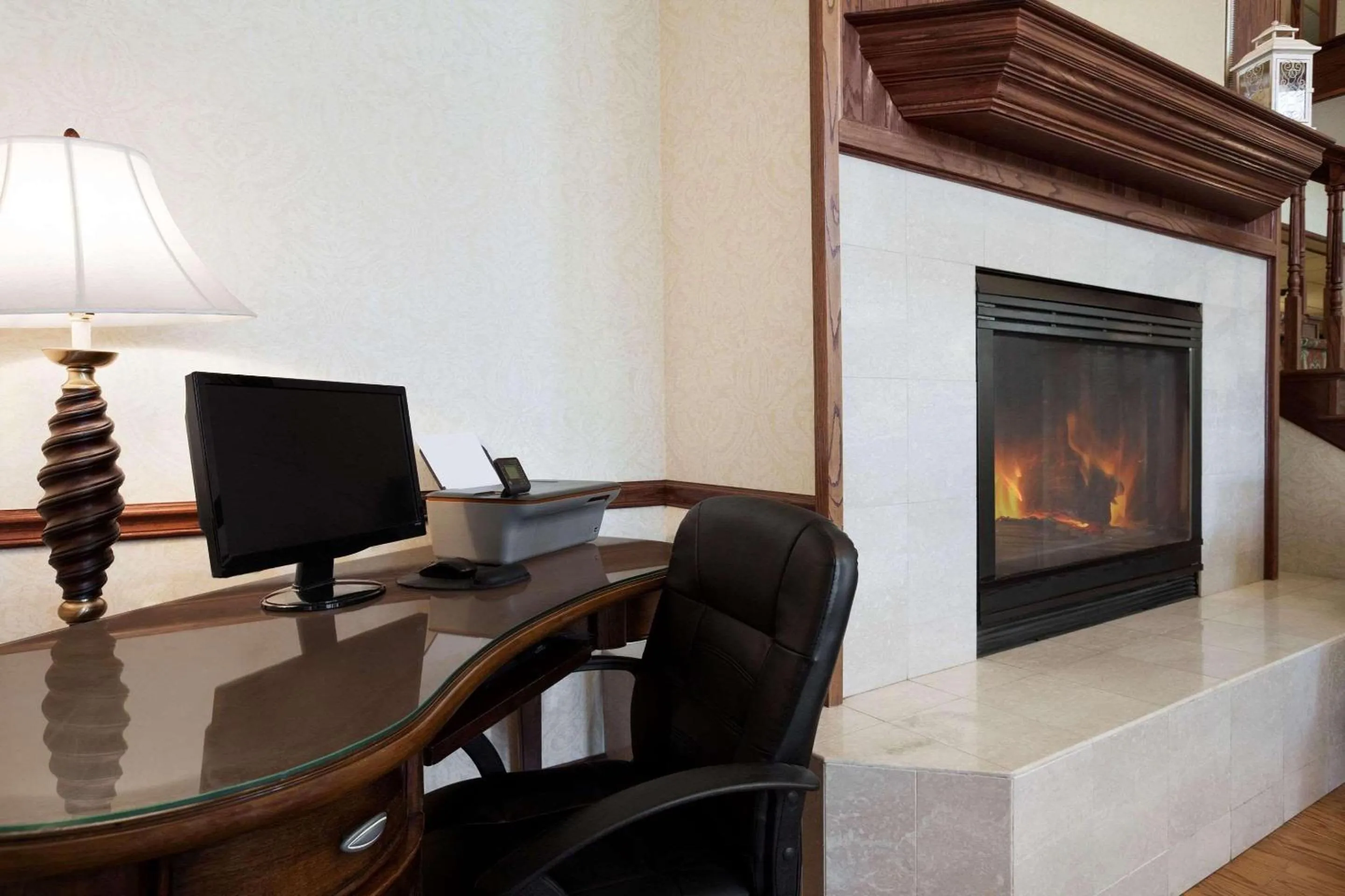 Business facilities in Country Inn & Suites by Radisson Bismarck Waterpark