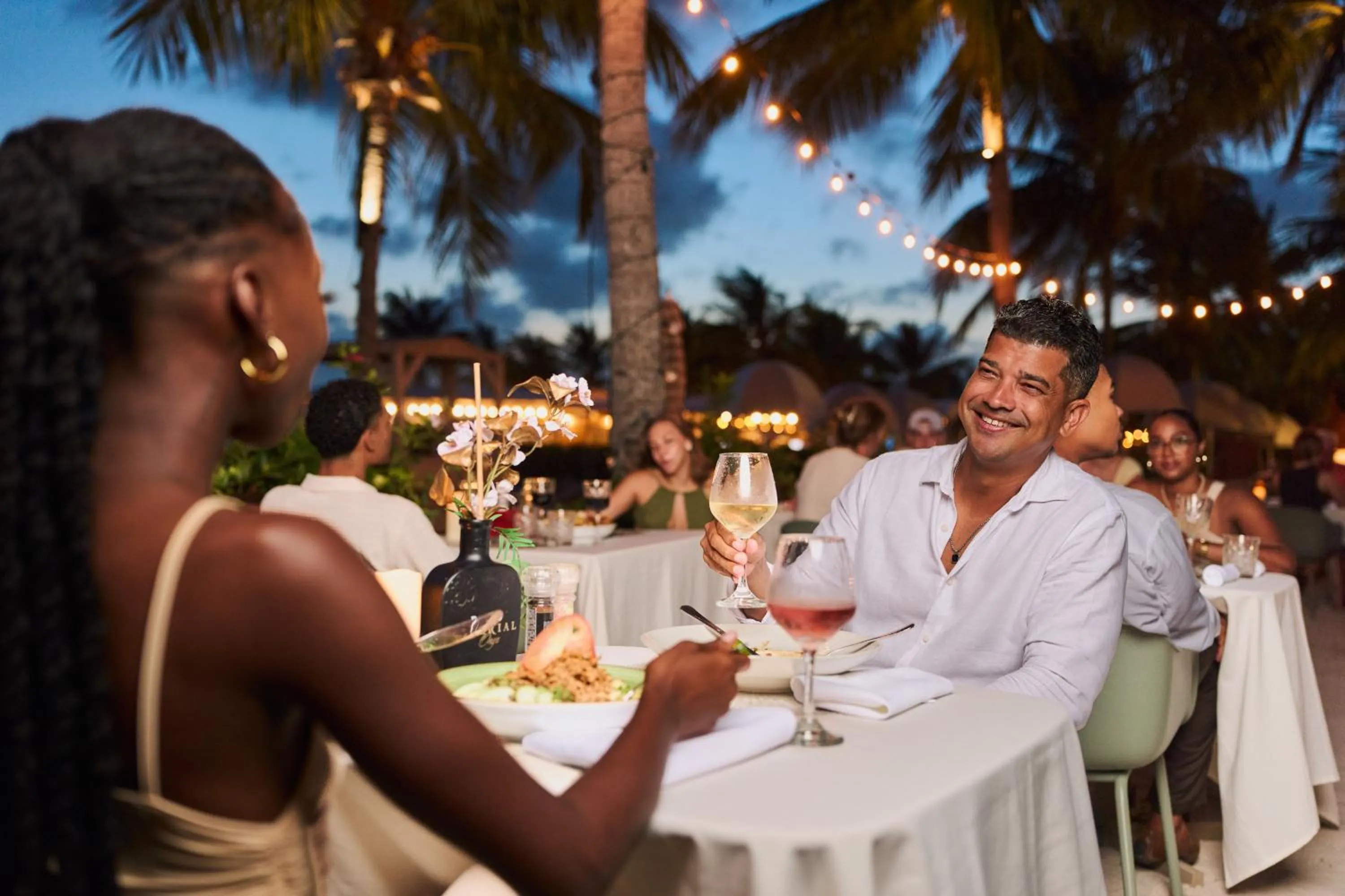 Restaurant/places to eat in Papagayo Beach Hotel