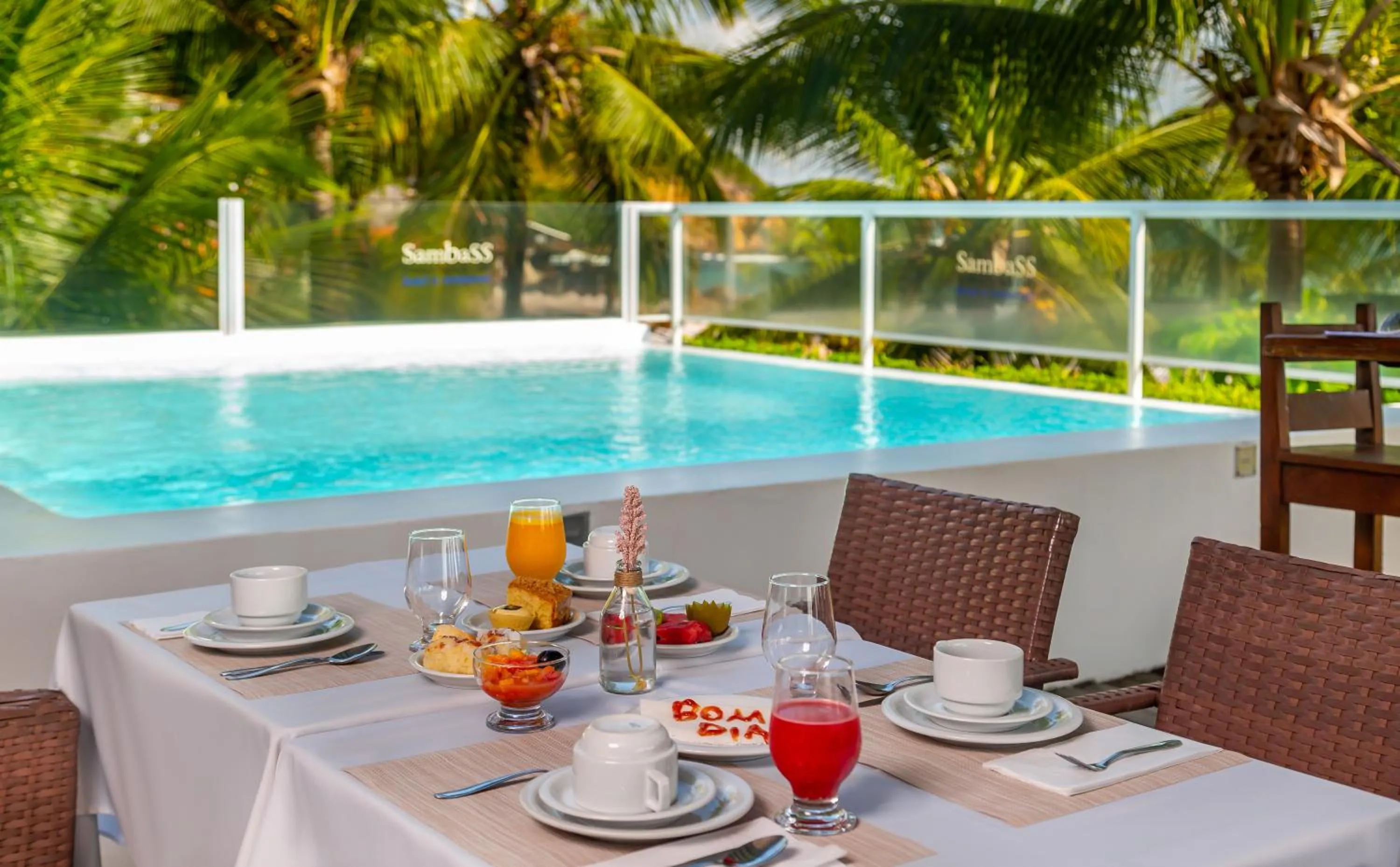 Swimming pool in Pousada Sambass