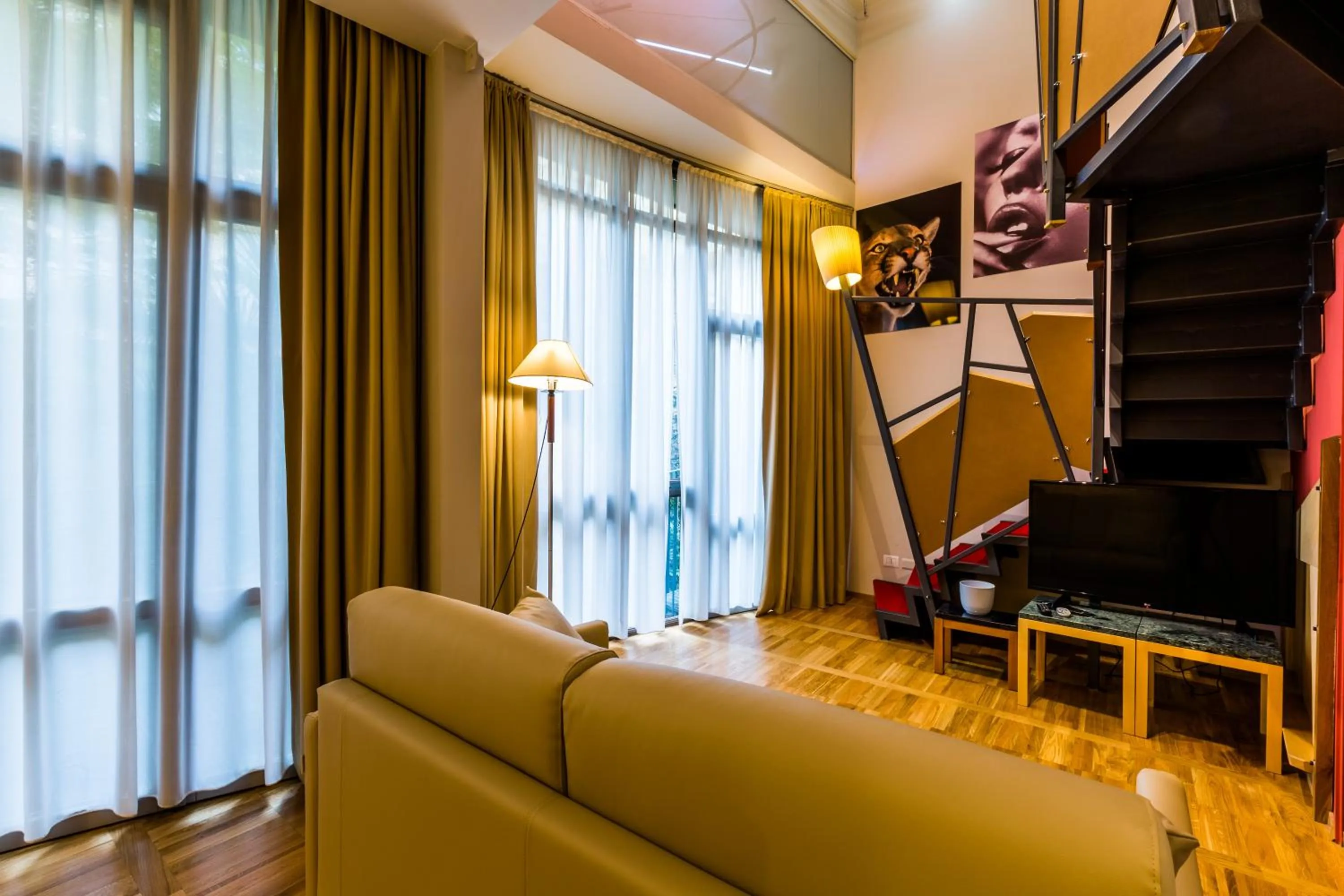 Juvarrahouse Luxury Apartments