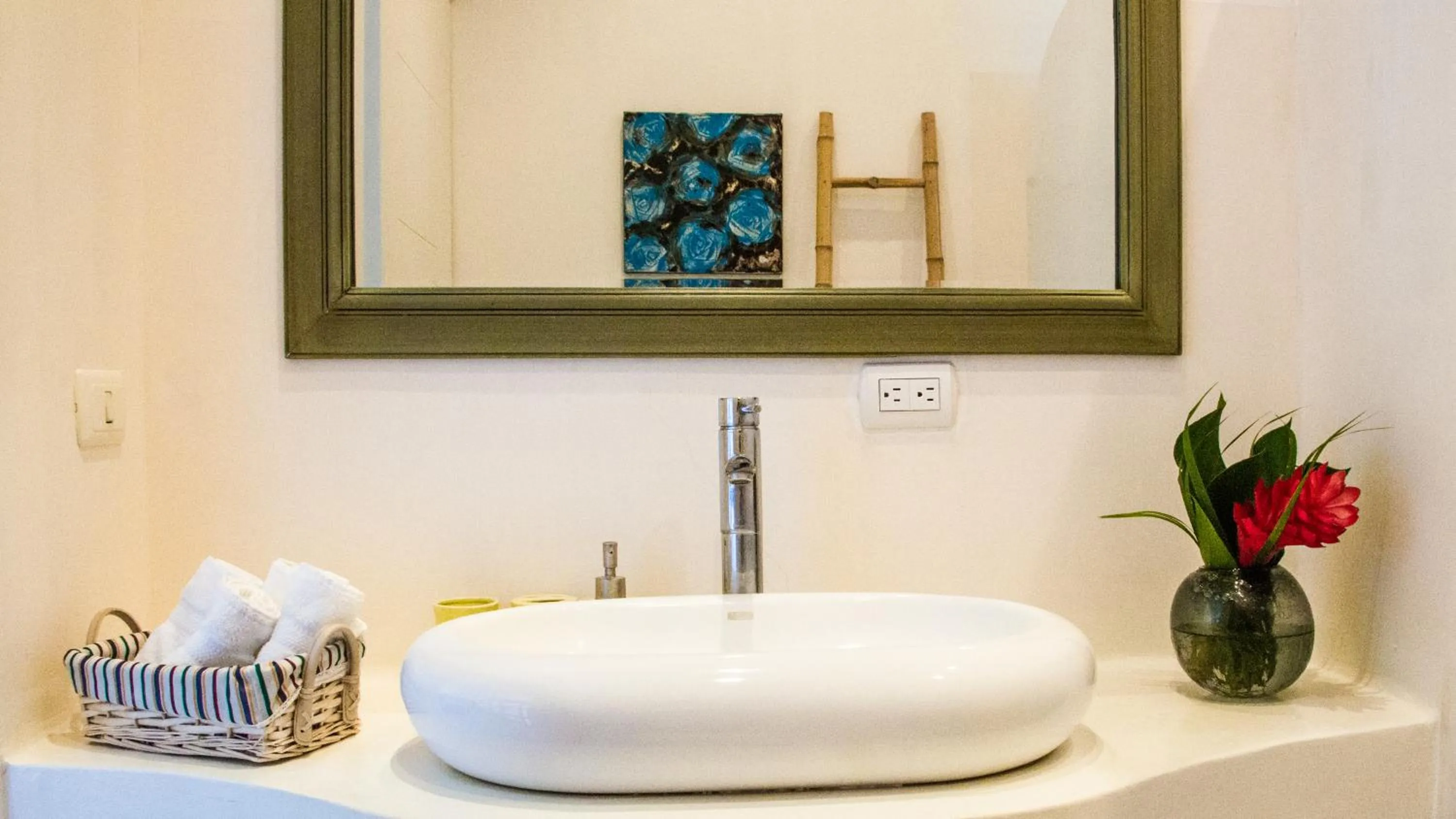 Bathroom in Vista Naranja Ocean View House