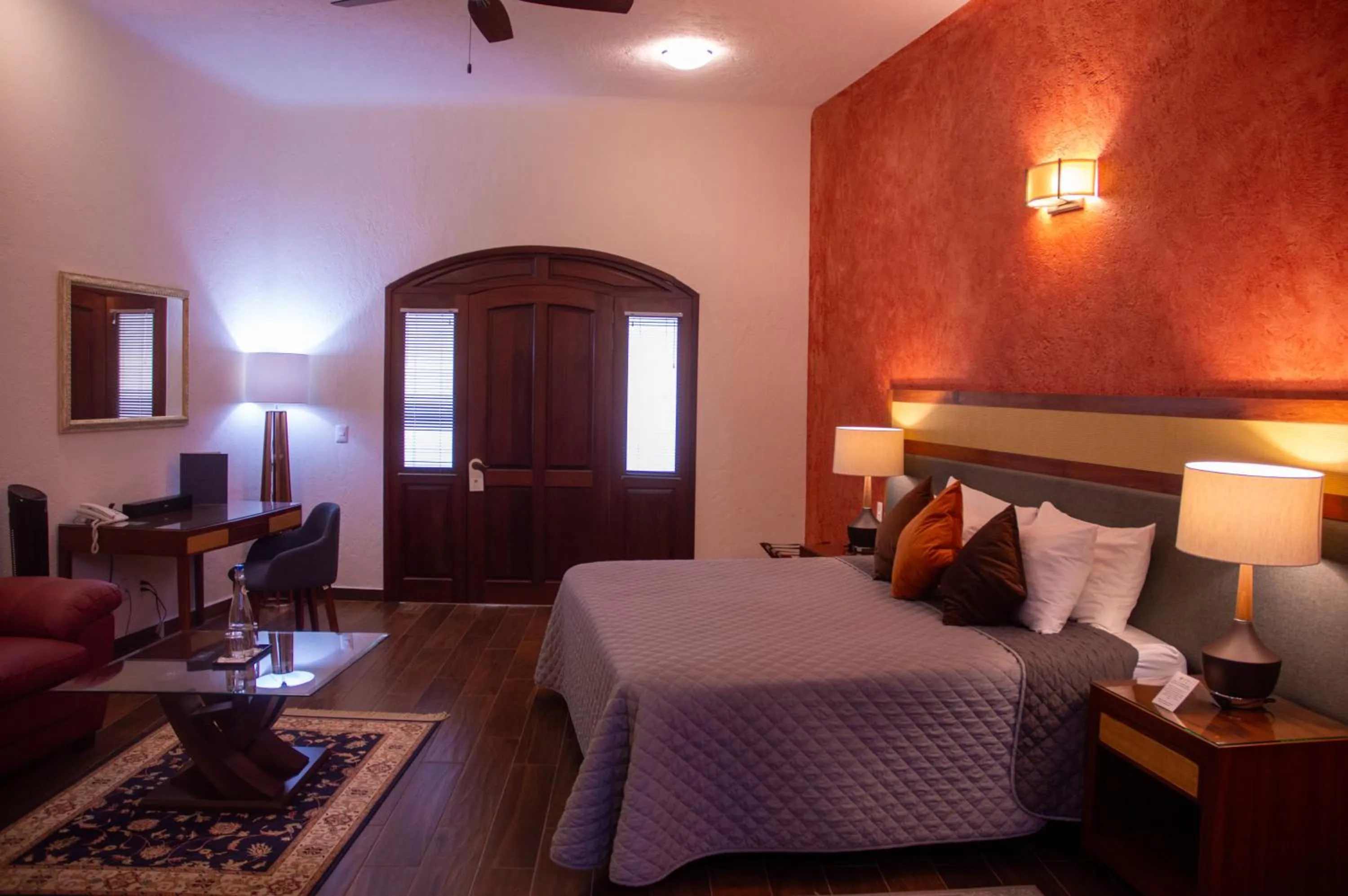 Bed in La Buena Vibra Wellness Resort & Spa