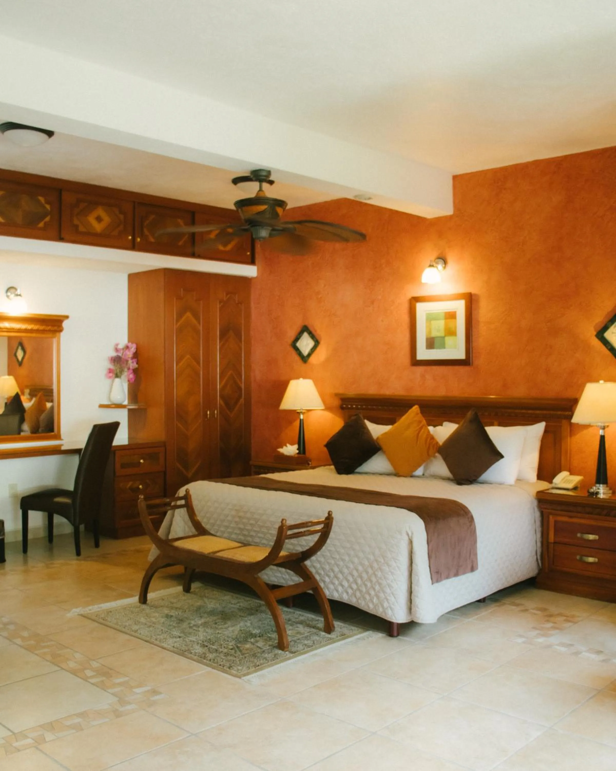 Bed in La Buena Vibra Wellness Resort & Spa