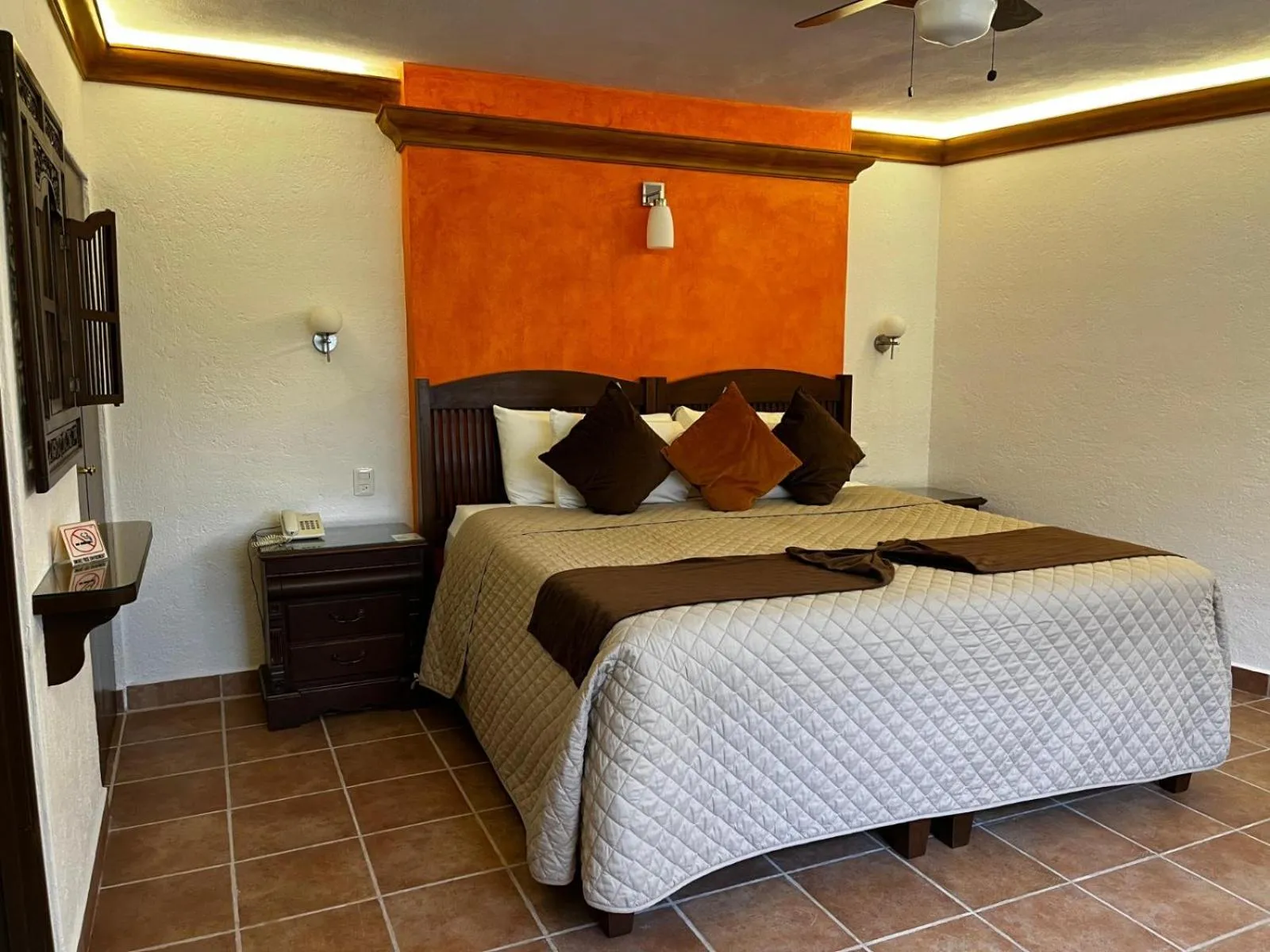 Photo of the whole room, Bed in La Buena Vibra Wellness Resort & Spa